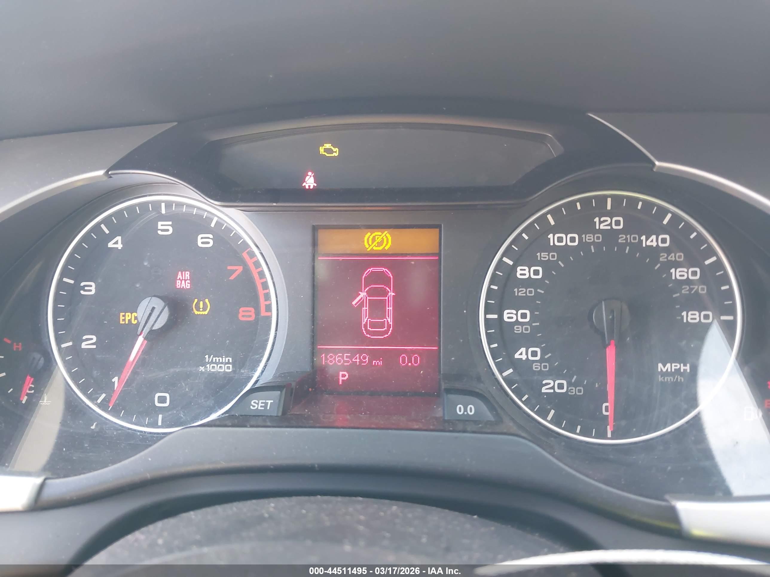 AUDI A4 image 7