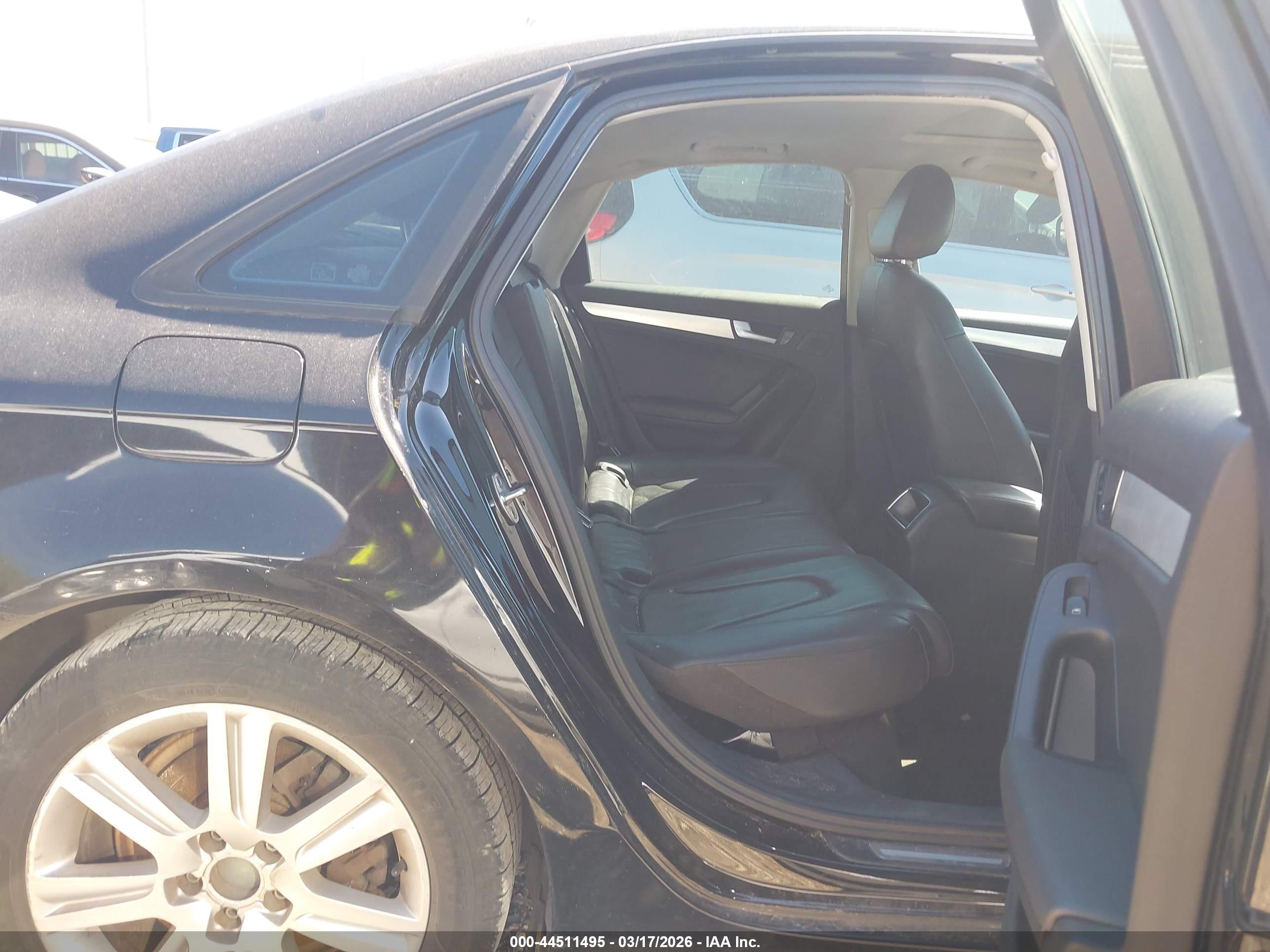 AUDI A4 image 8