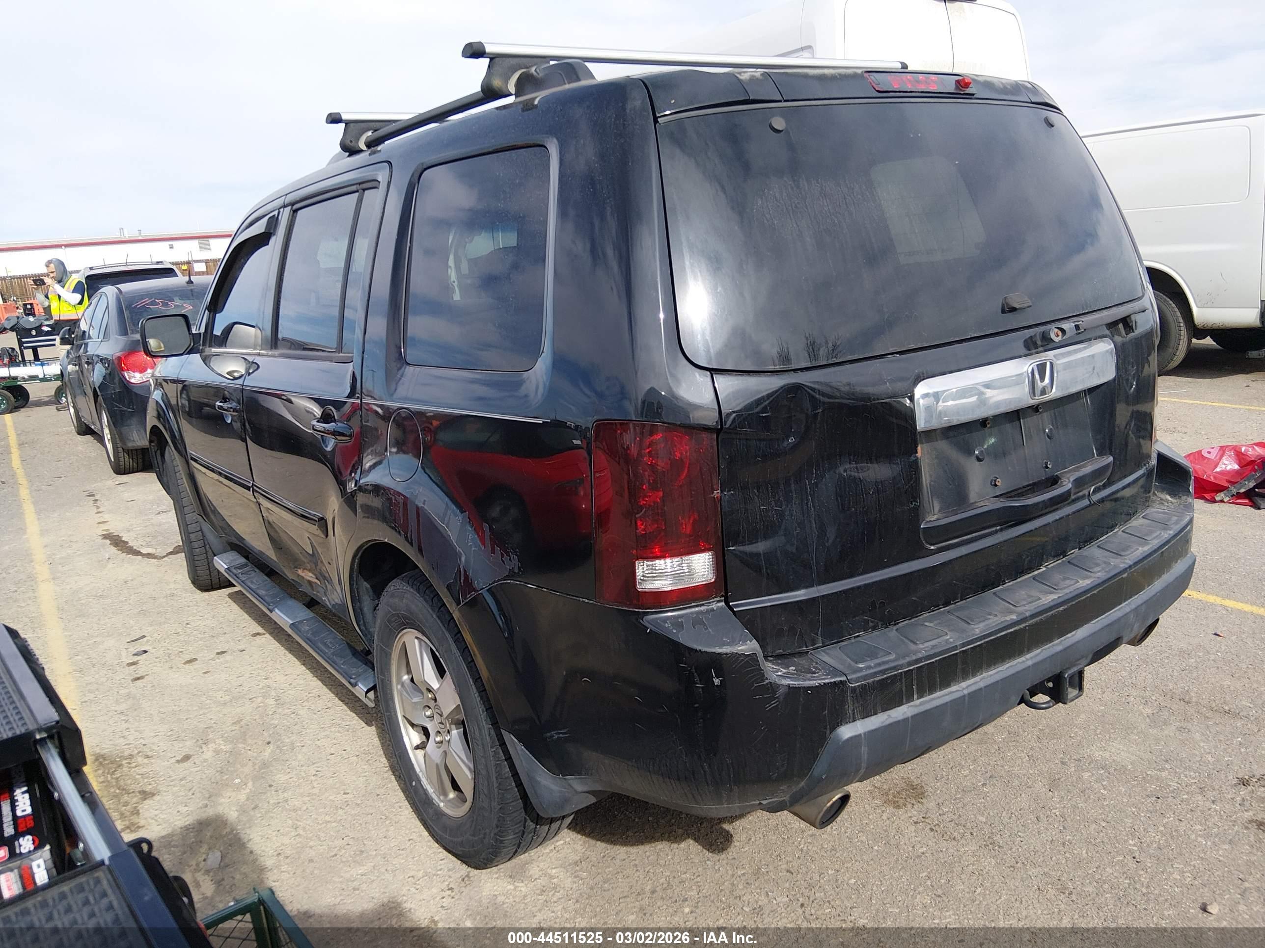 HONDA PILOT image 3
