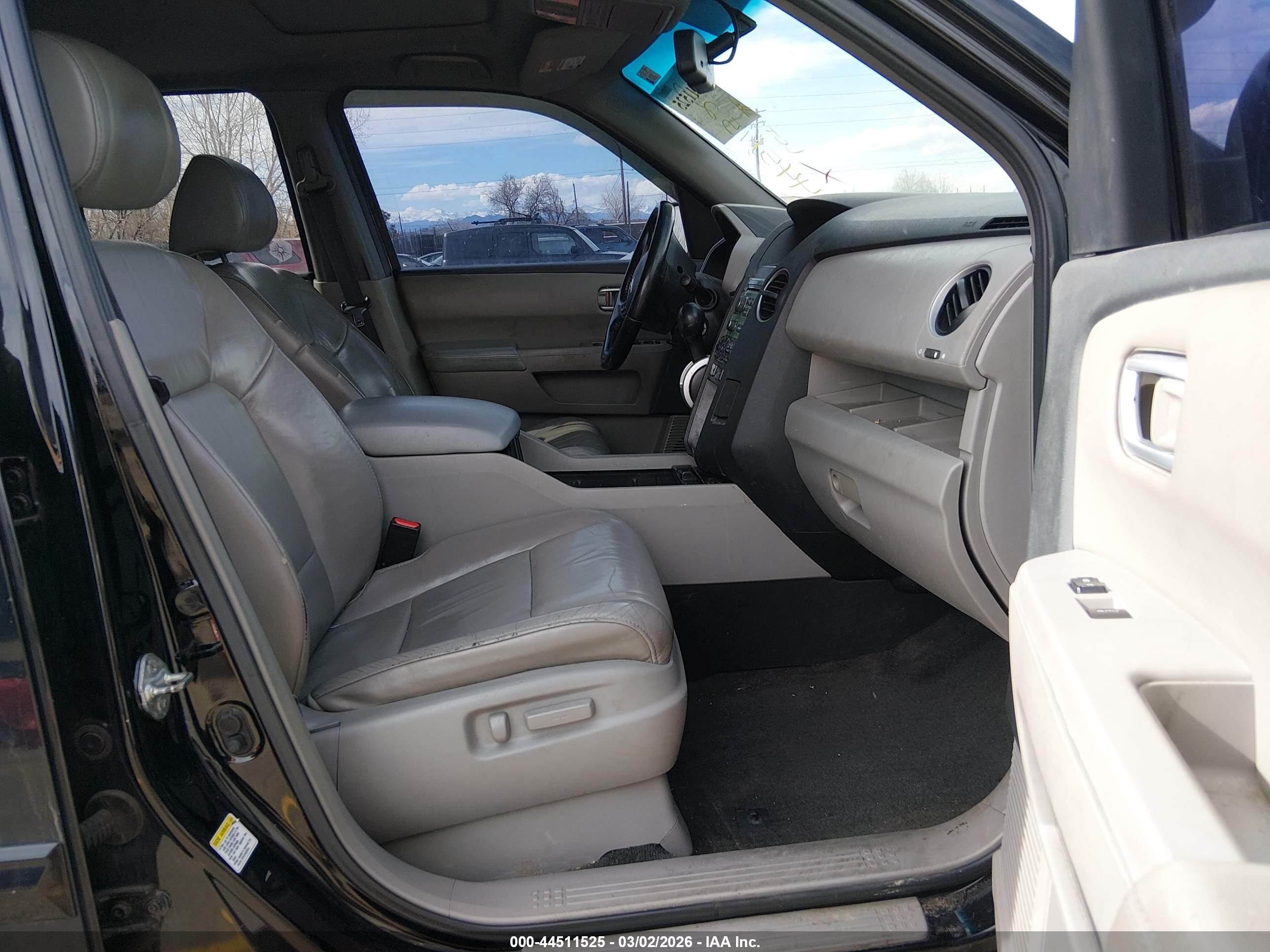 HONDA PILOT image 5