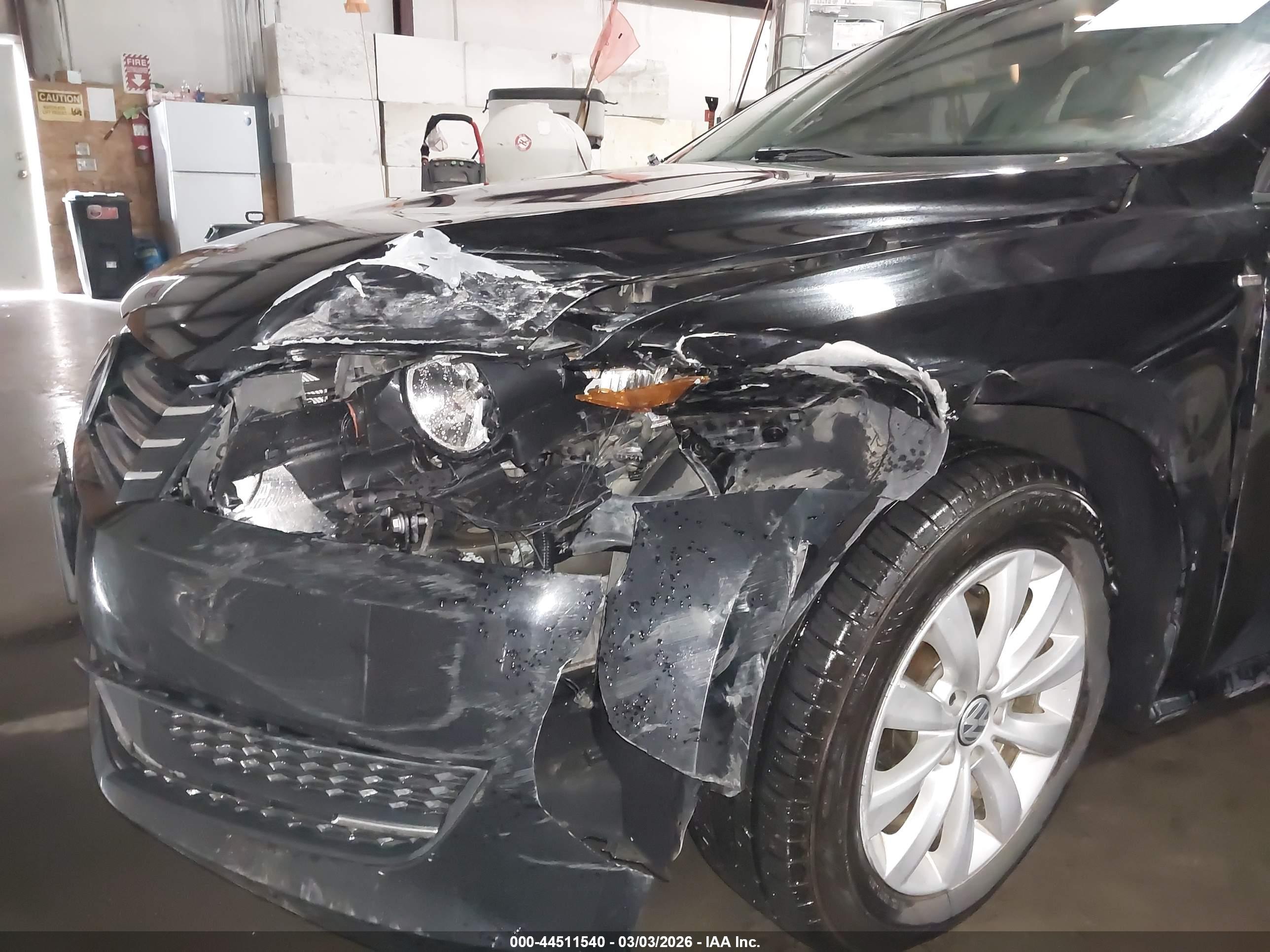 VOLKSWAGEN PASSAT image 6