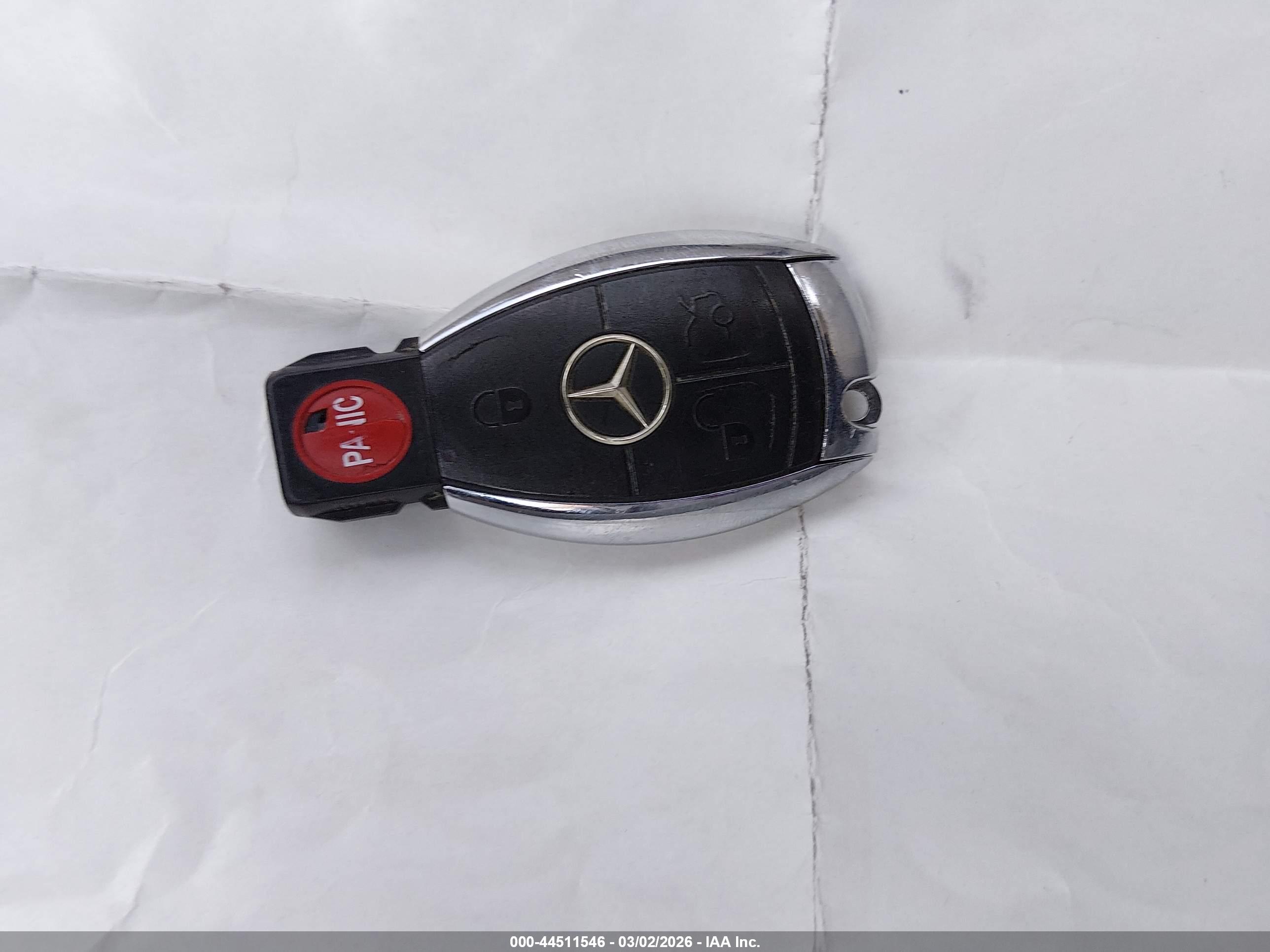 MERCEDES-BENZ E image 11