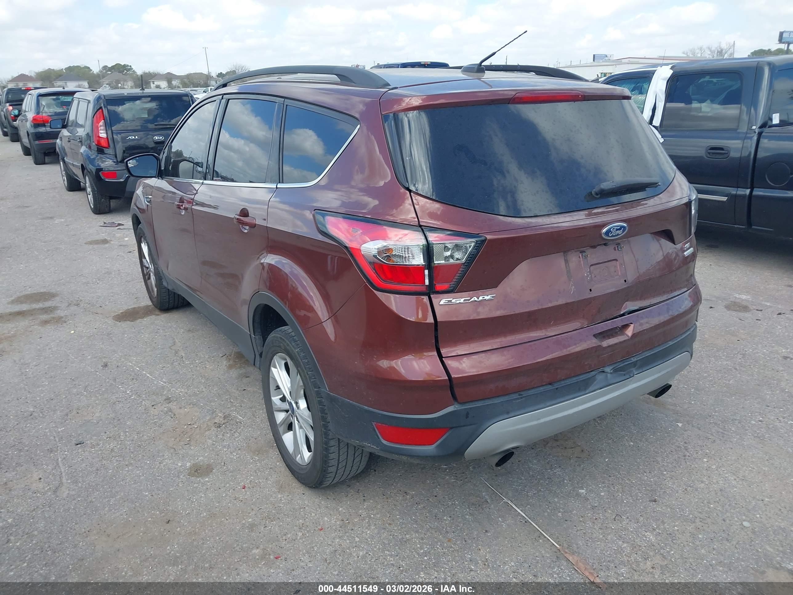 FORD ESCAPE image 3