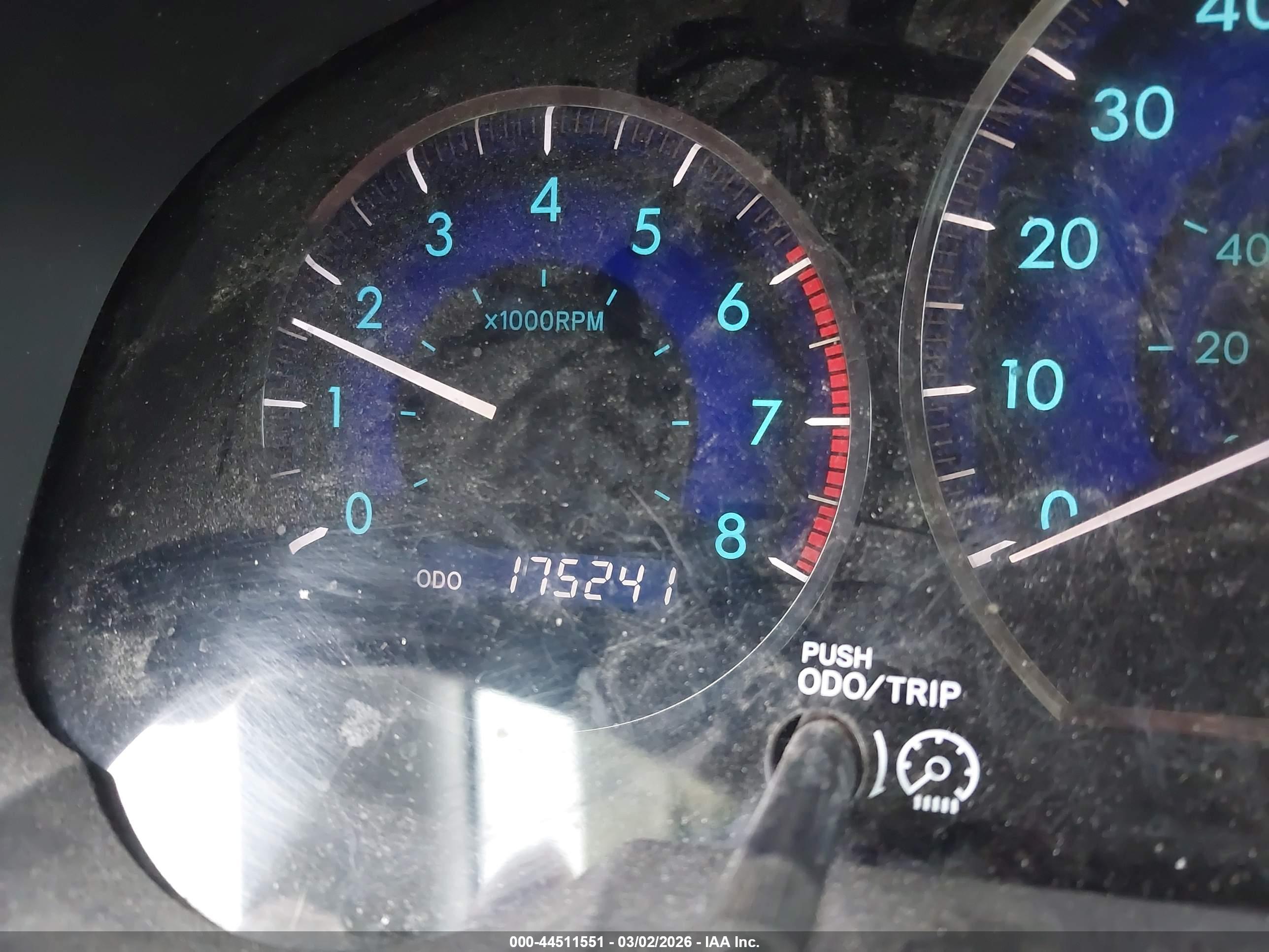 TOYOTA SIENNA image 7