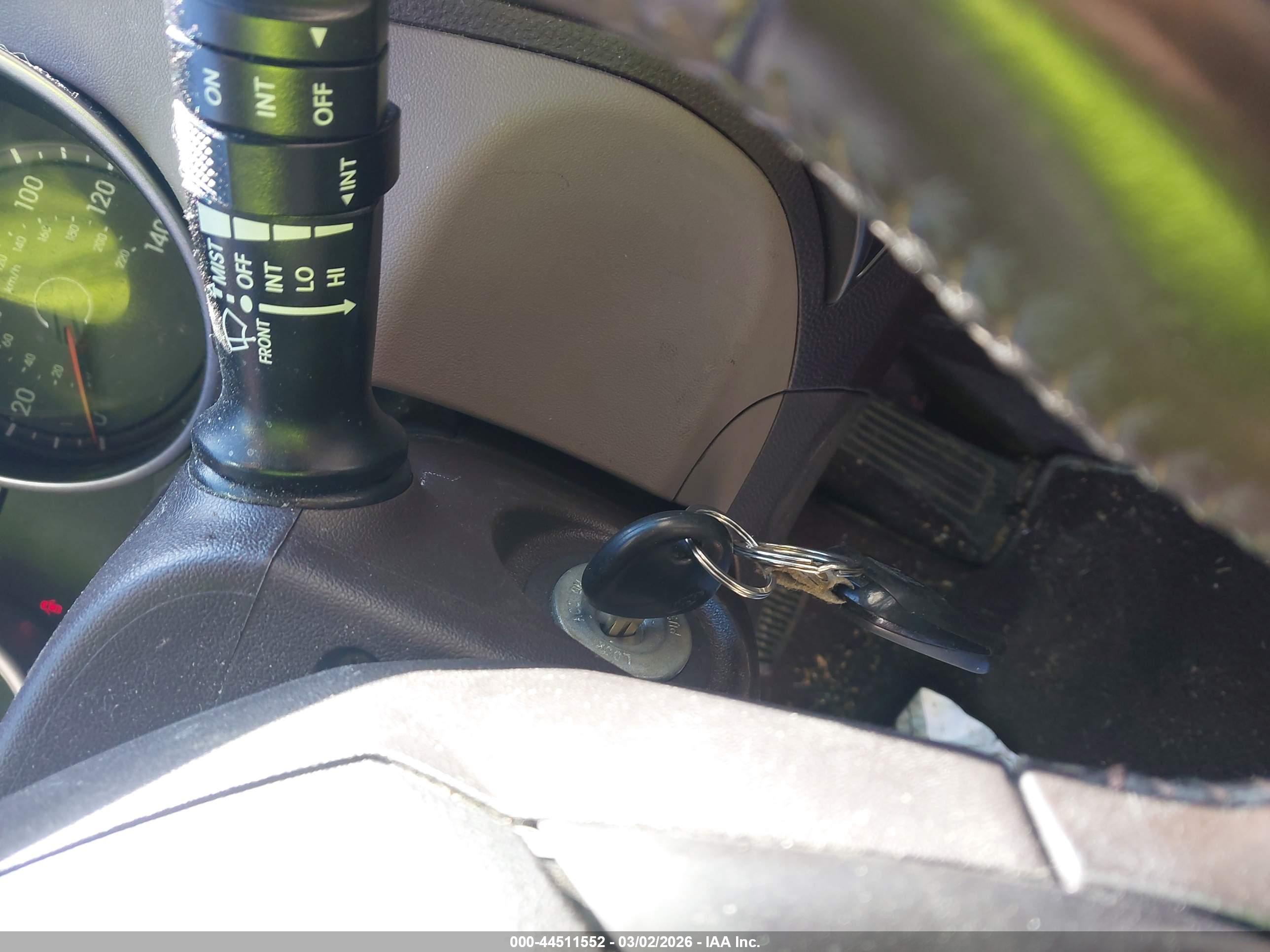 HYUNDAI TUCSON image 11