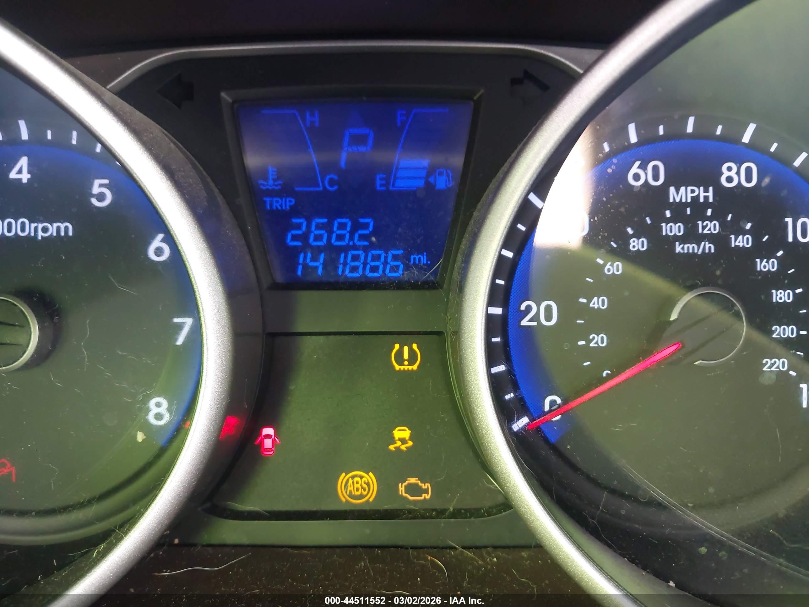 HYUNDAI TUCSON image 7
