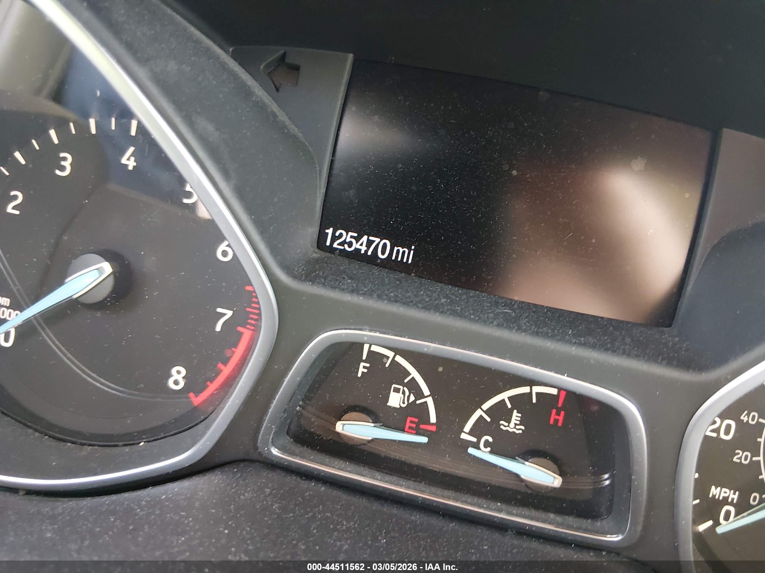 FORD ESCAPE image 7