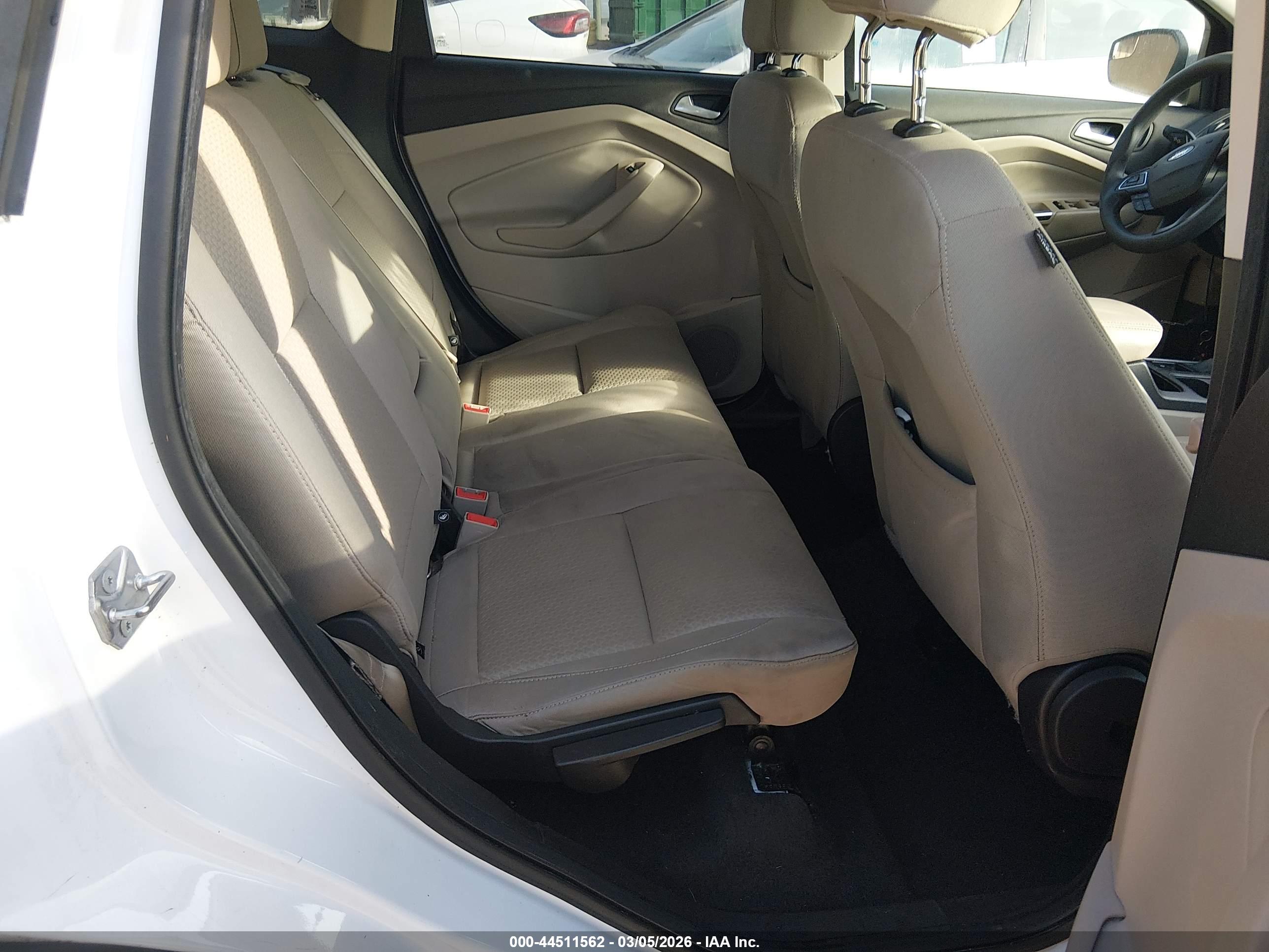FORD ESCAPE image 8