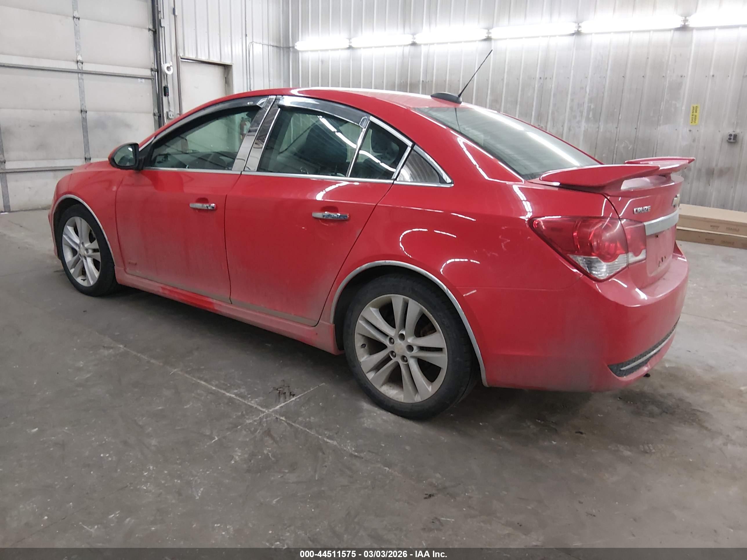 CHEVROLET CRUZE image 3