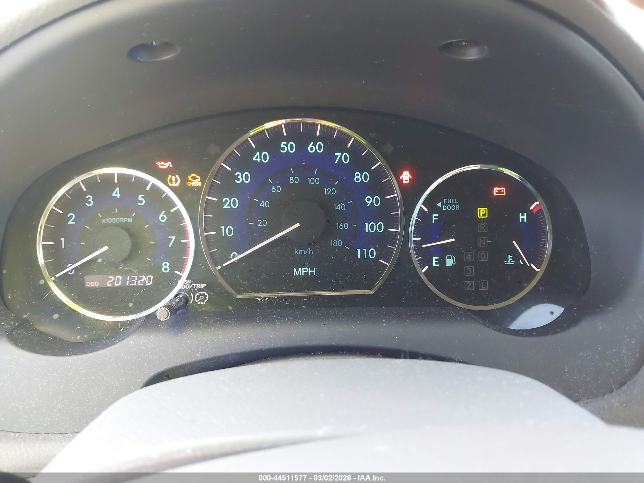 TOYOTA SIENNA image 7