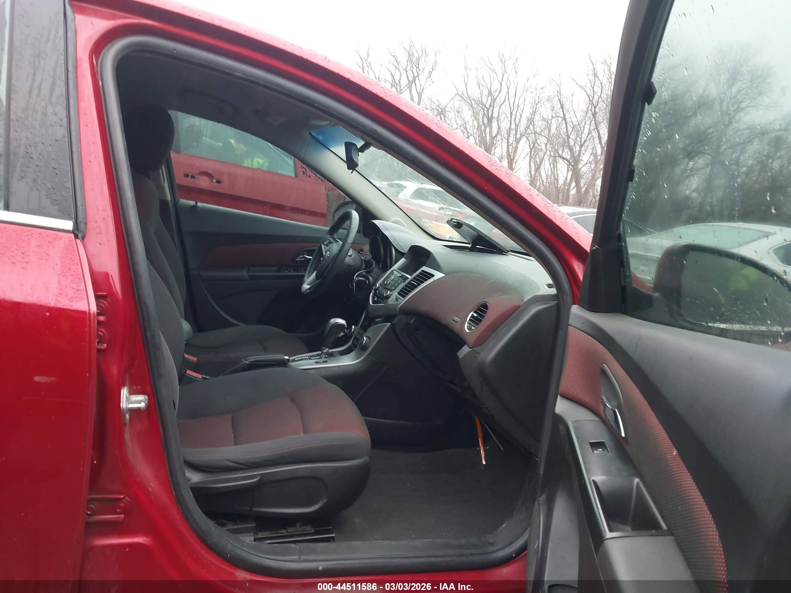 CHEVROLET CRUZE image 5