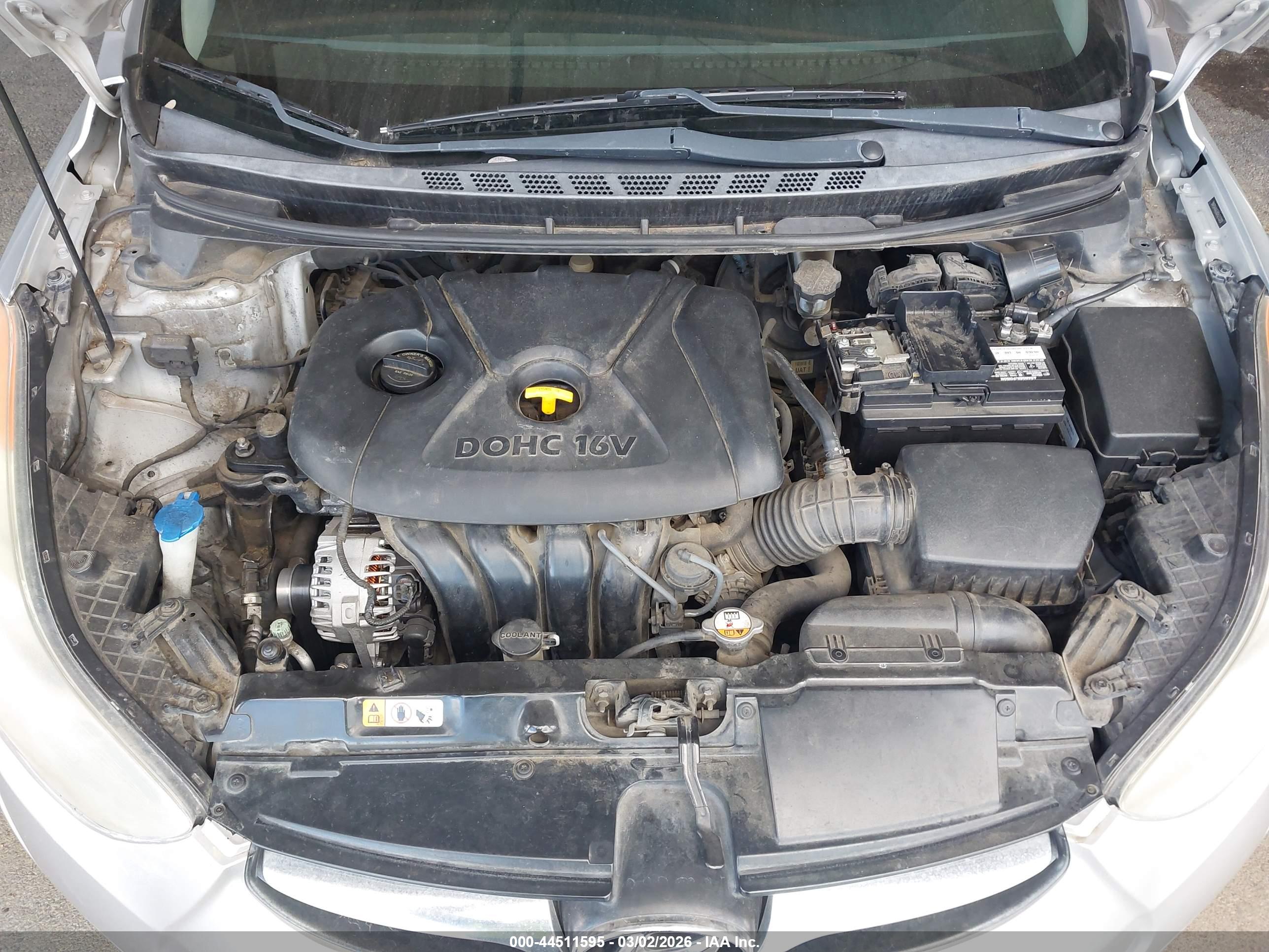 HYUNDAI ELANTRA image 10