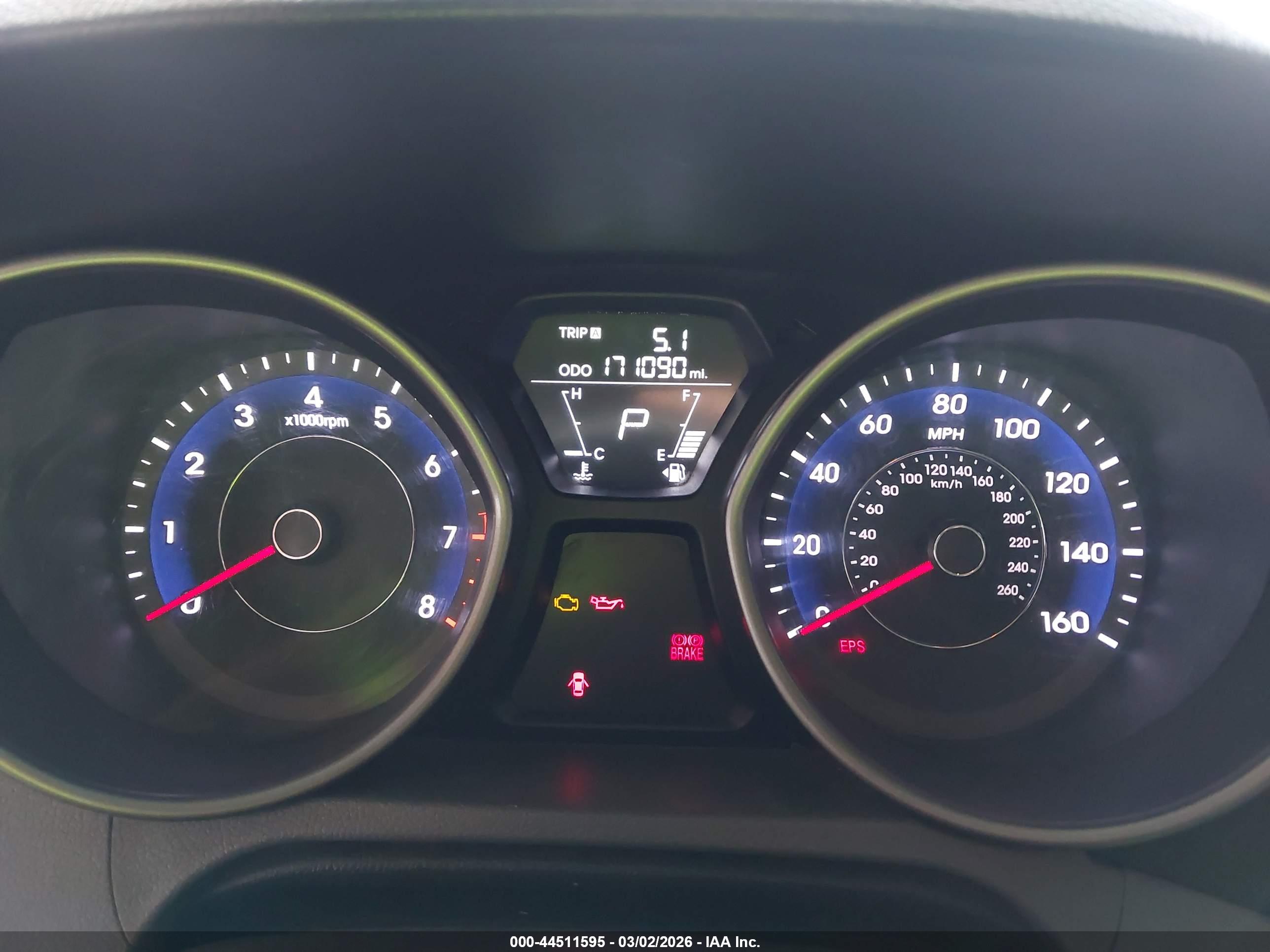 HYUNDAI ELANTRA image 7