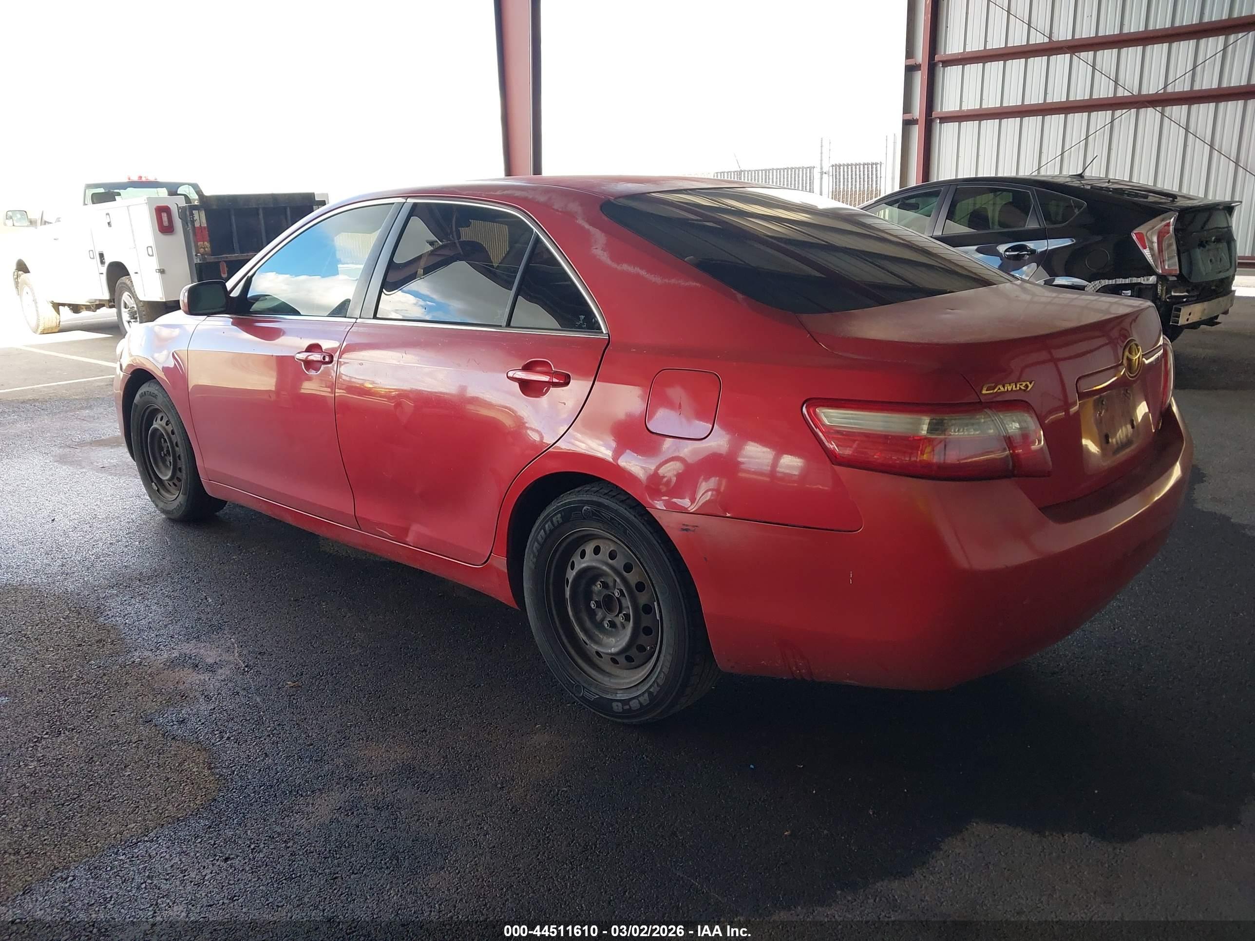 TOYOTA CAMRY image 3