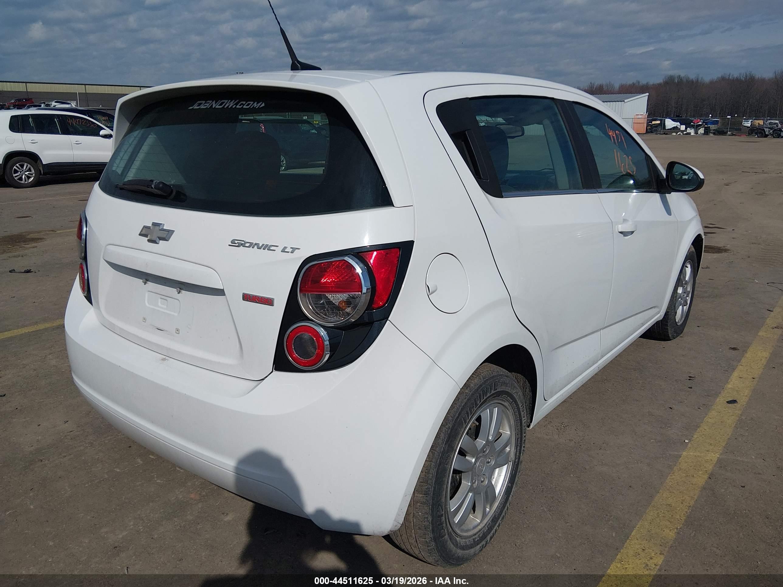 CHEVROLET SONIC image 4