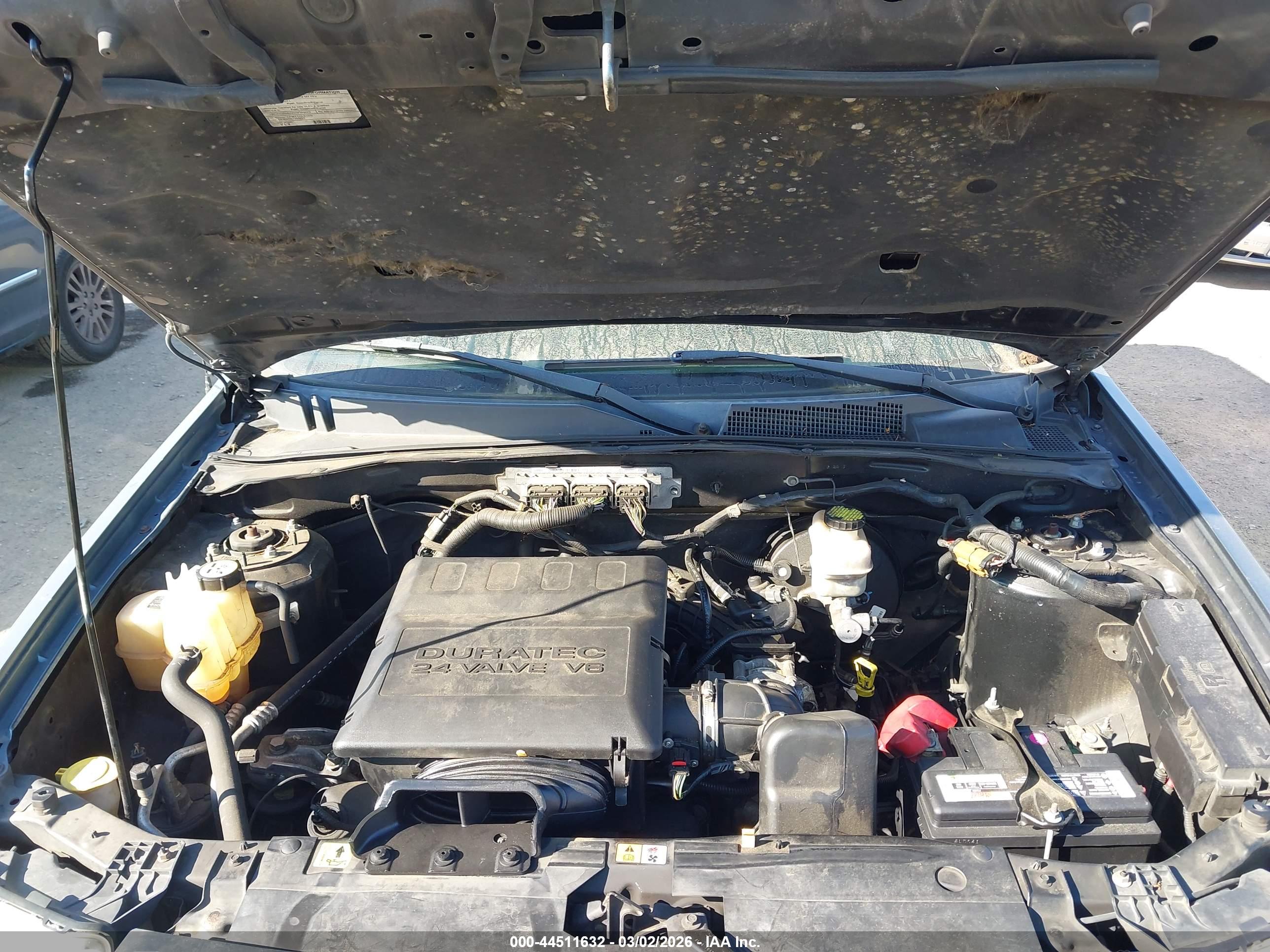 FORD ESCAPE image 10