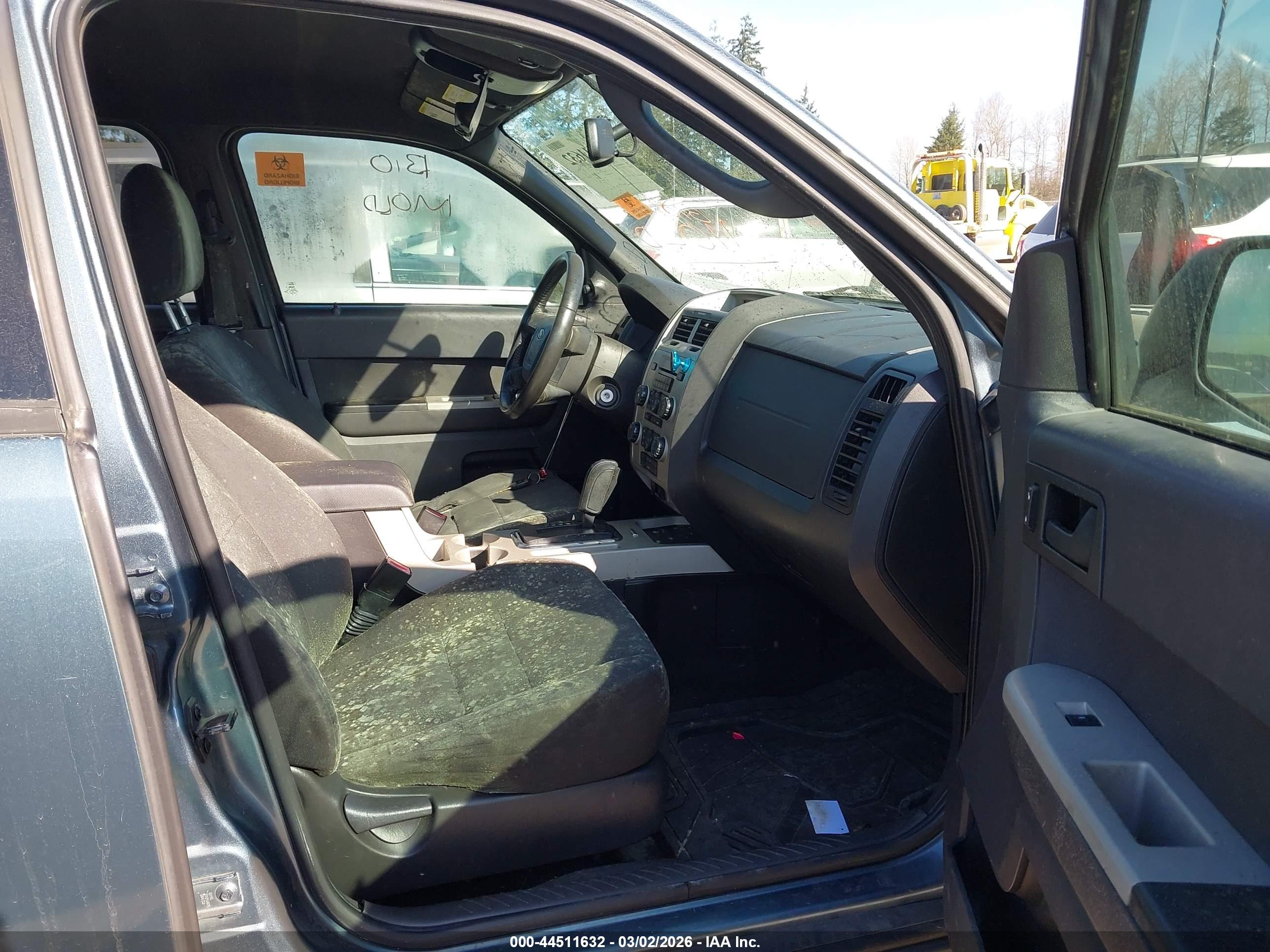 FORD ESCAPE image 5