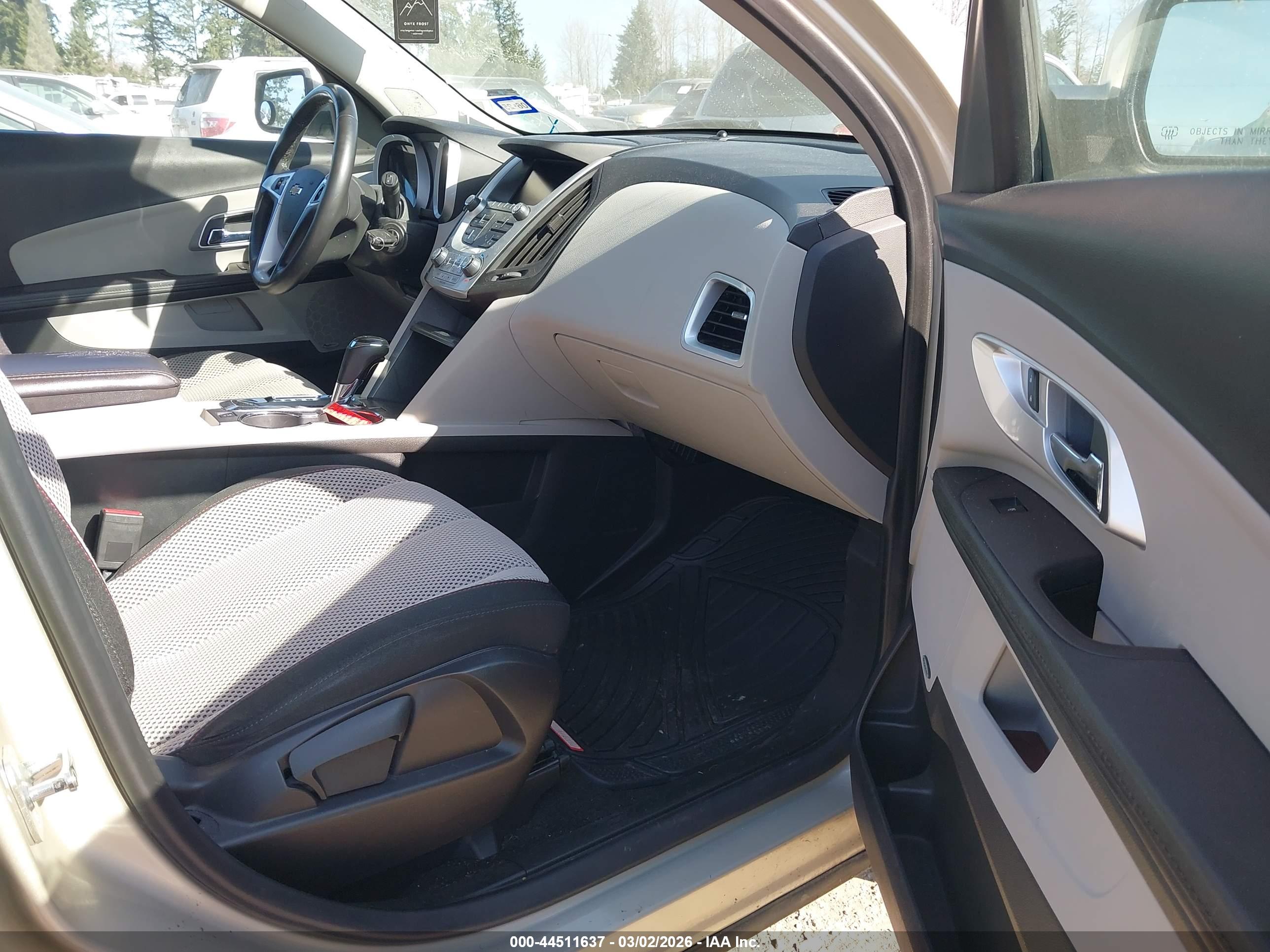 CHEVROLET EQUINOX image 5