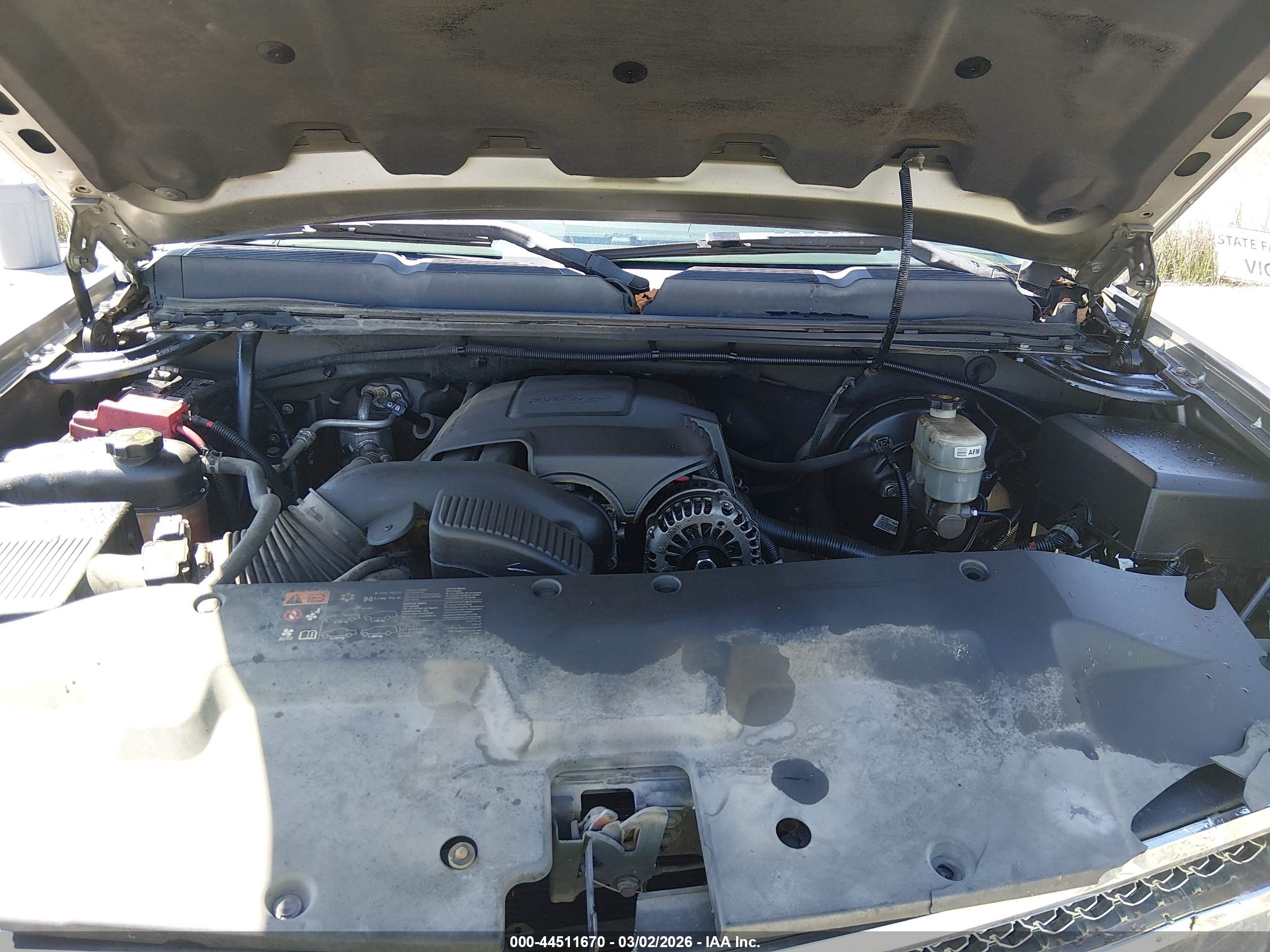 CHEVROLET SILVERADO image 10