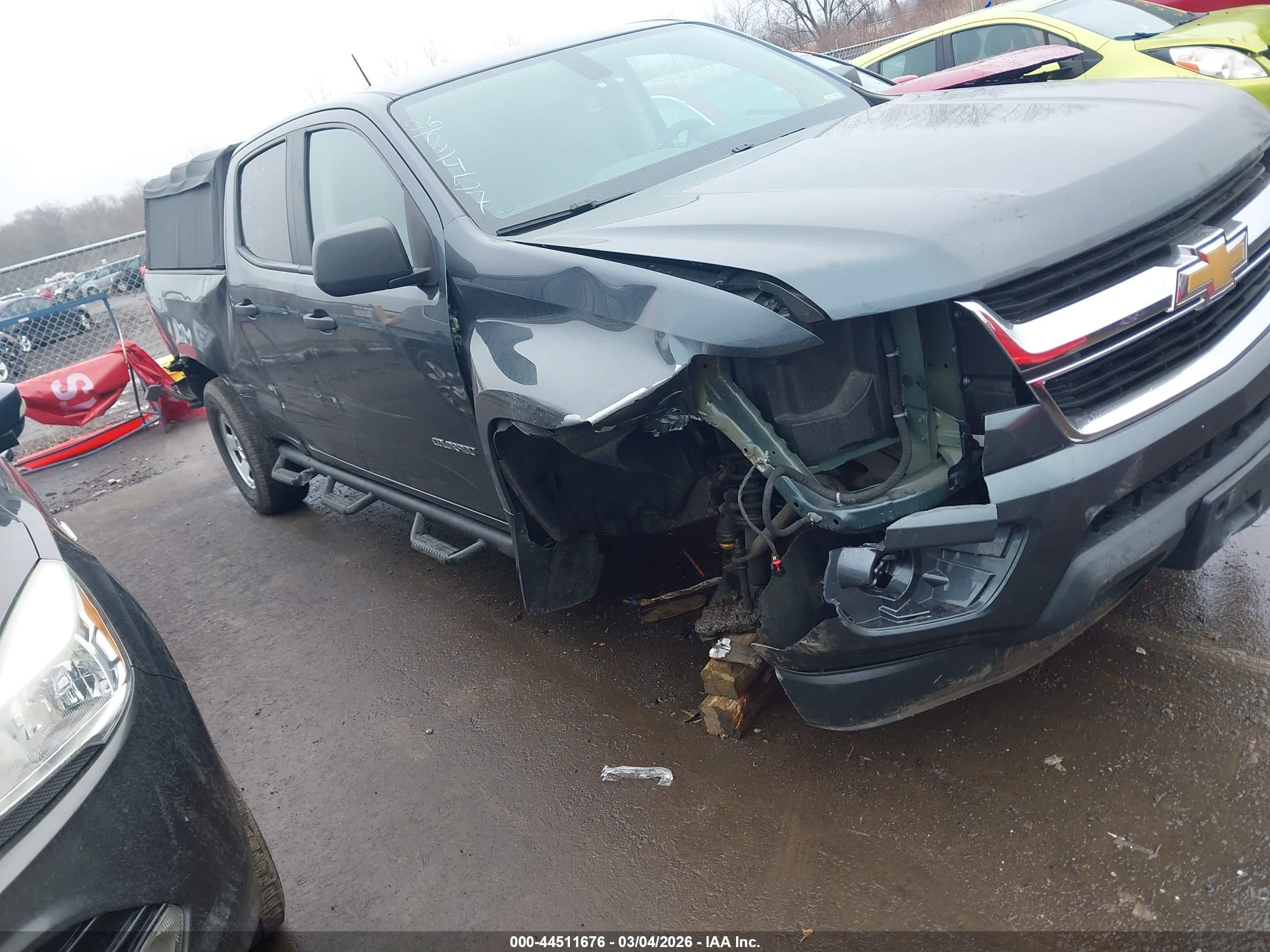 CHEVROLET COLORADO image 6