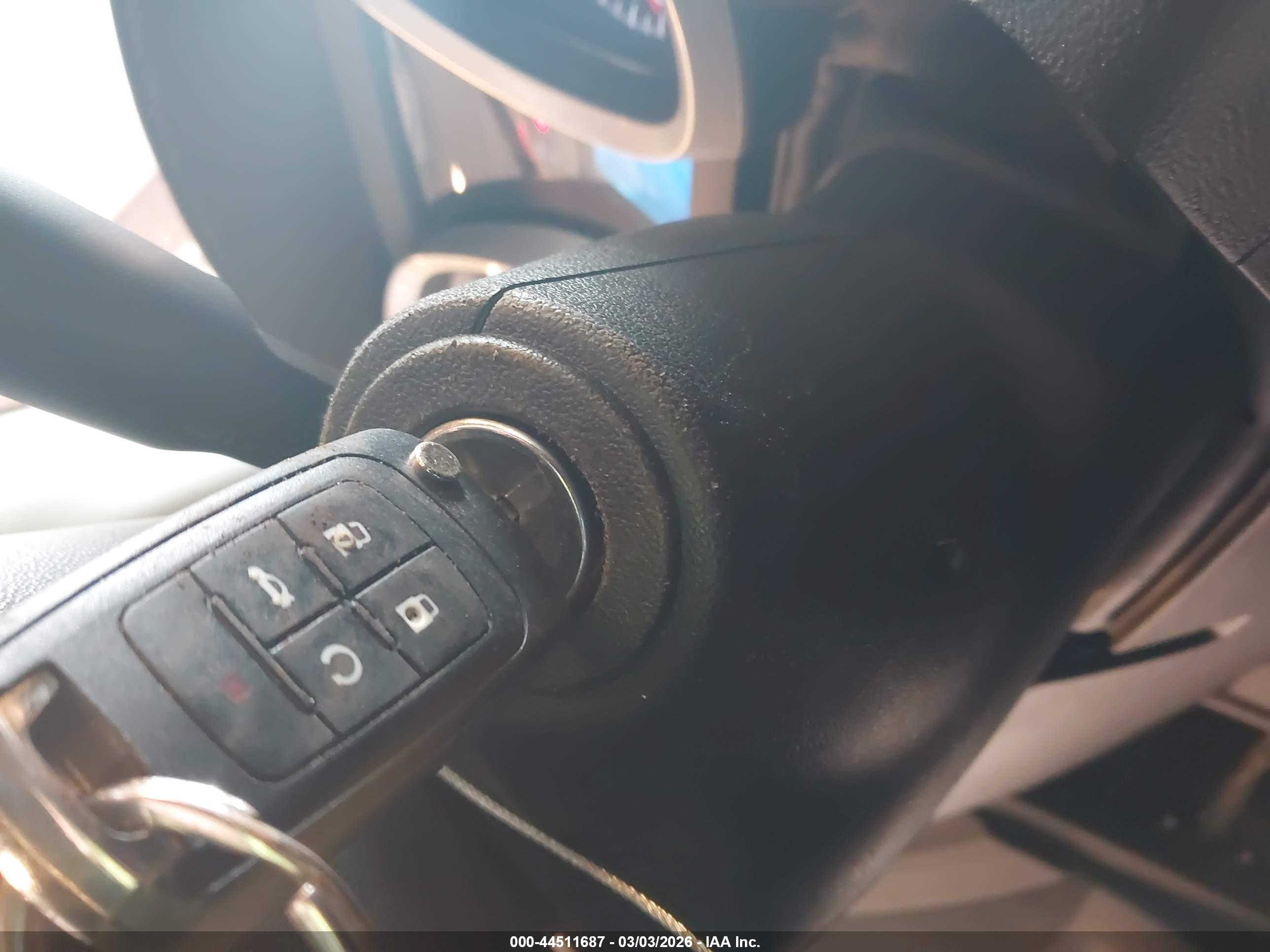 CHEVROLET EQUINOX image 11