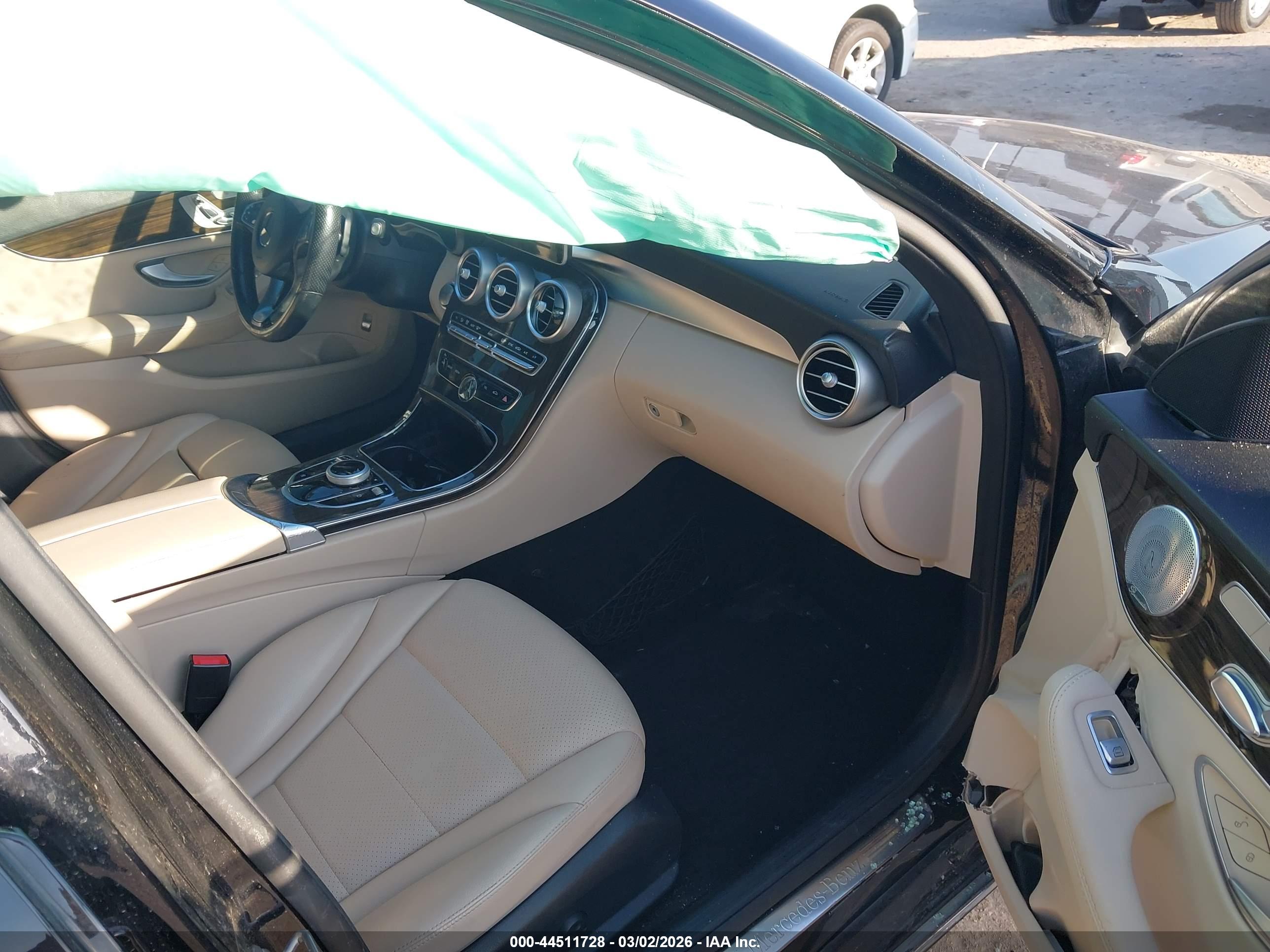 MERCEDES-BENZ C image 5
