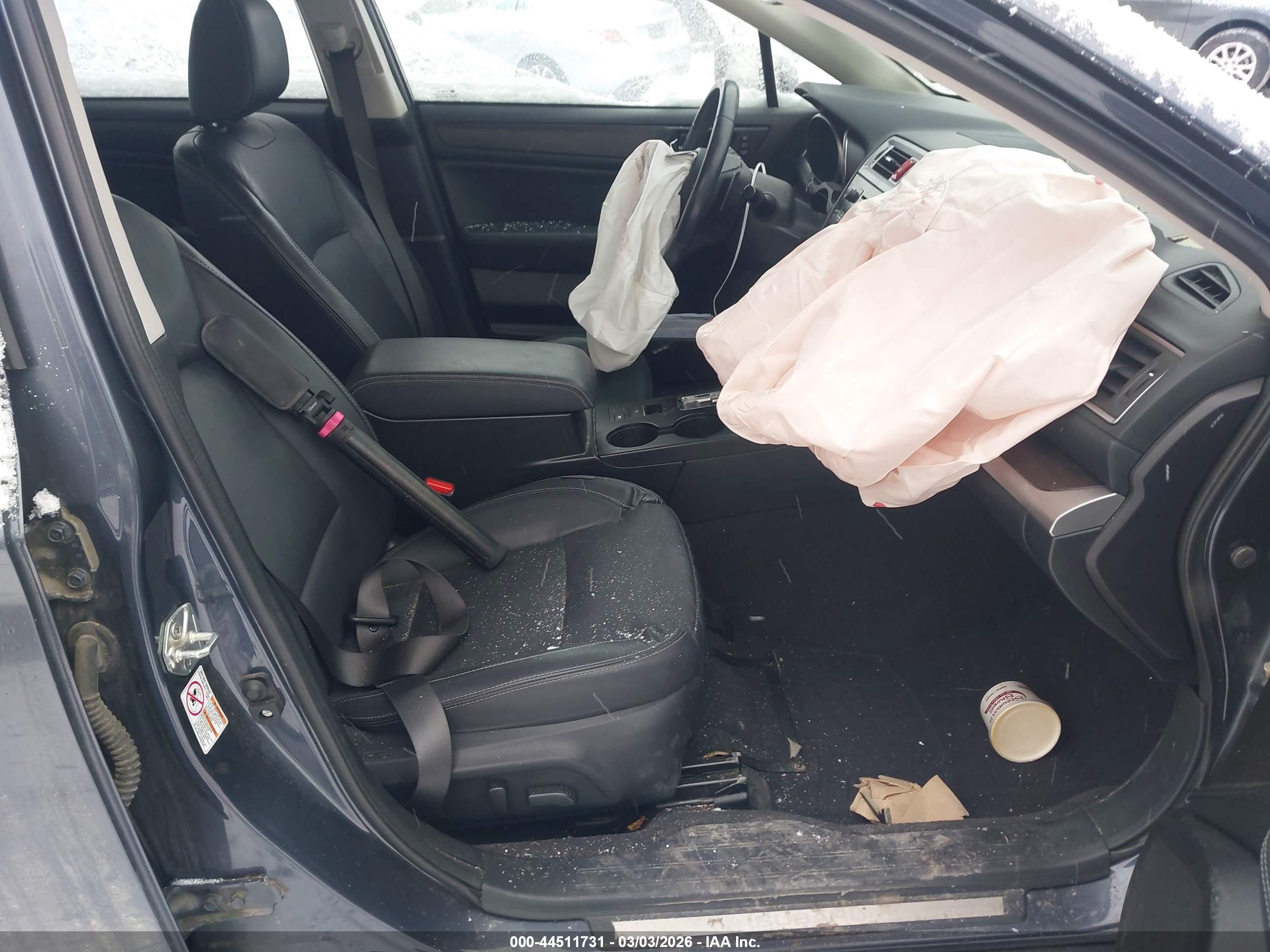 SUBARU LEGACY image 5