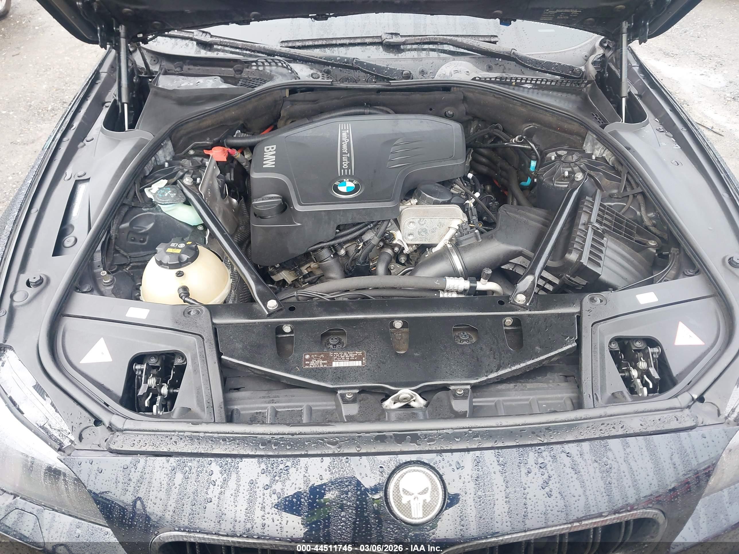 BMW 528I image 10