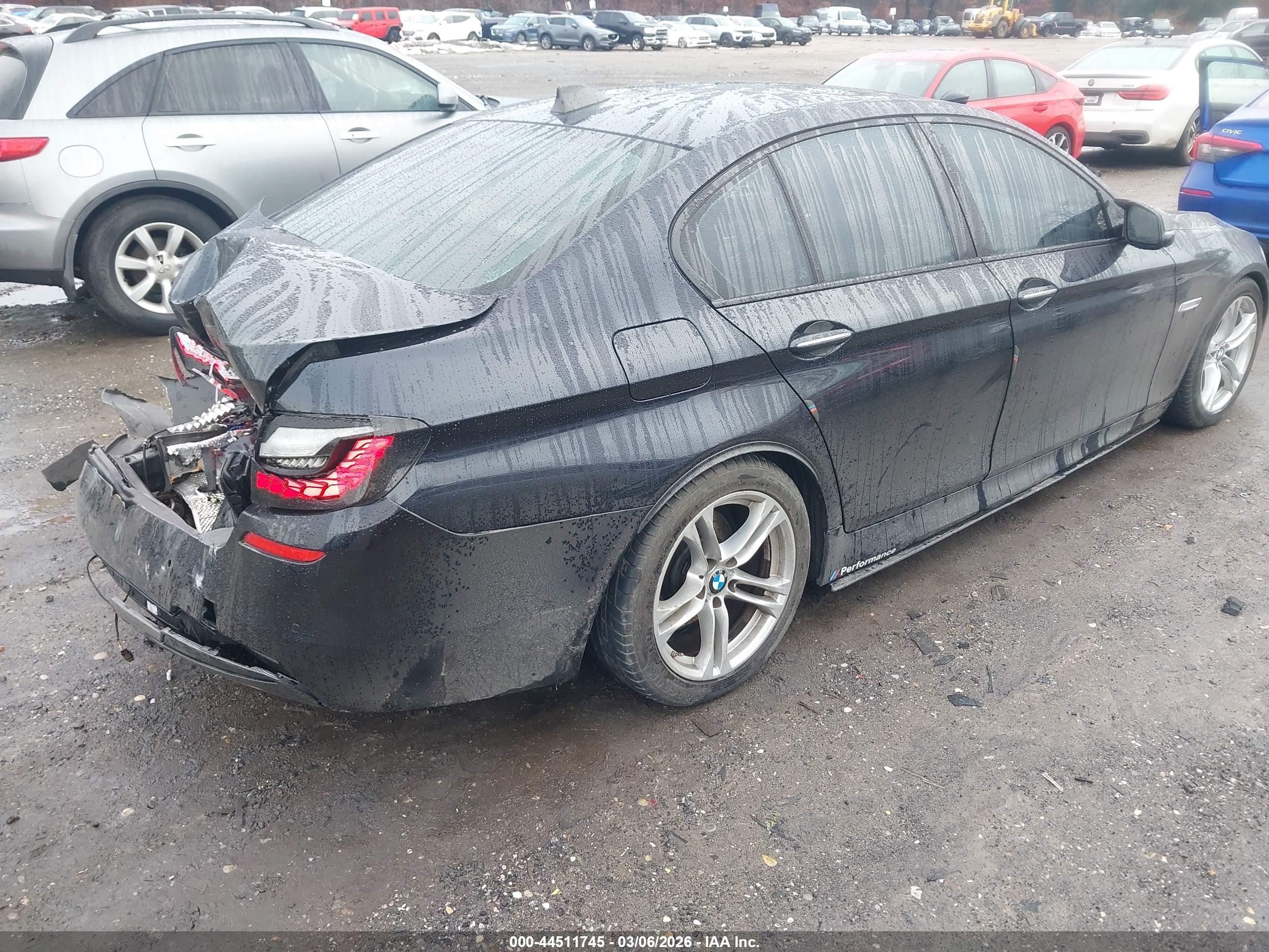 BMW 528I image 4
