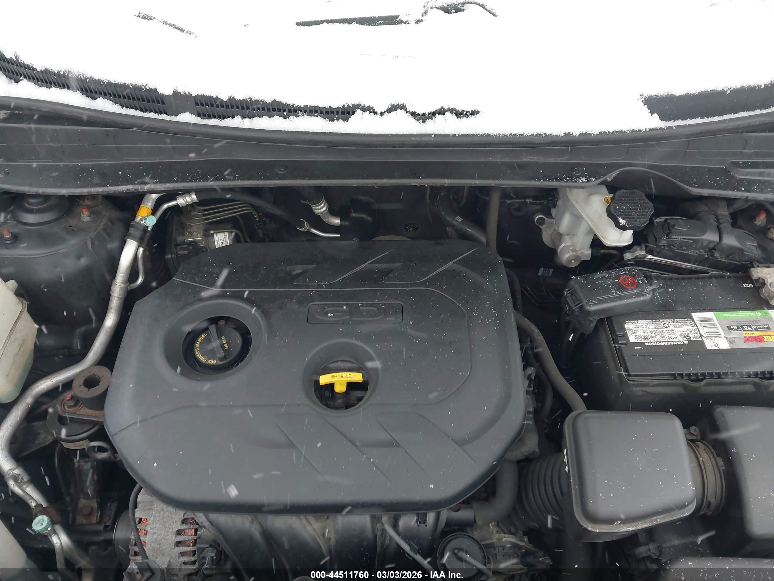 HYUNDAI TUCSON image 10