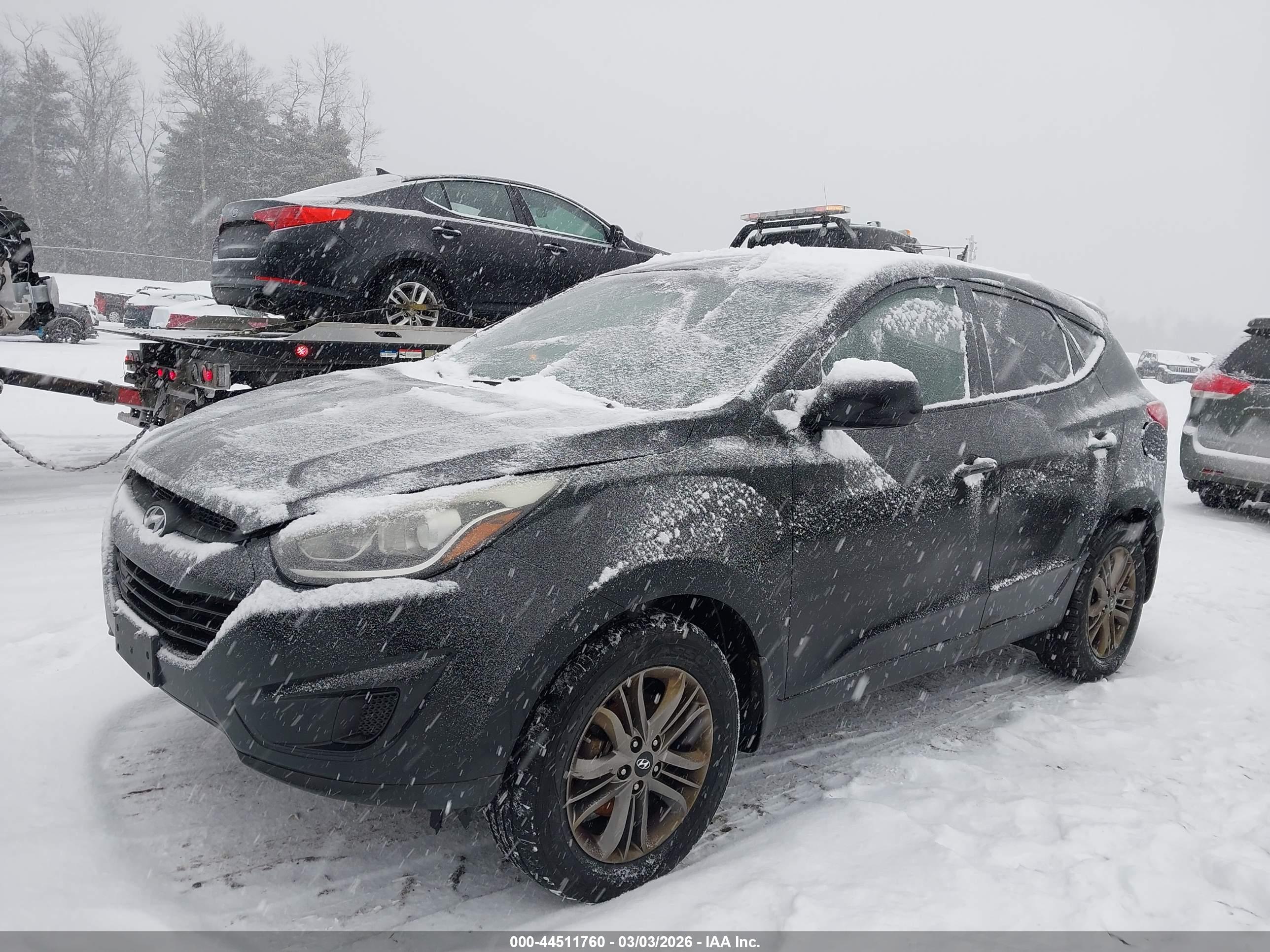 HYUNDAI TUCSON image 2