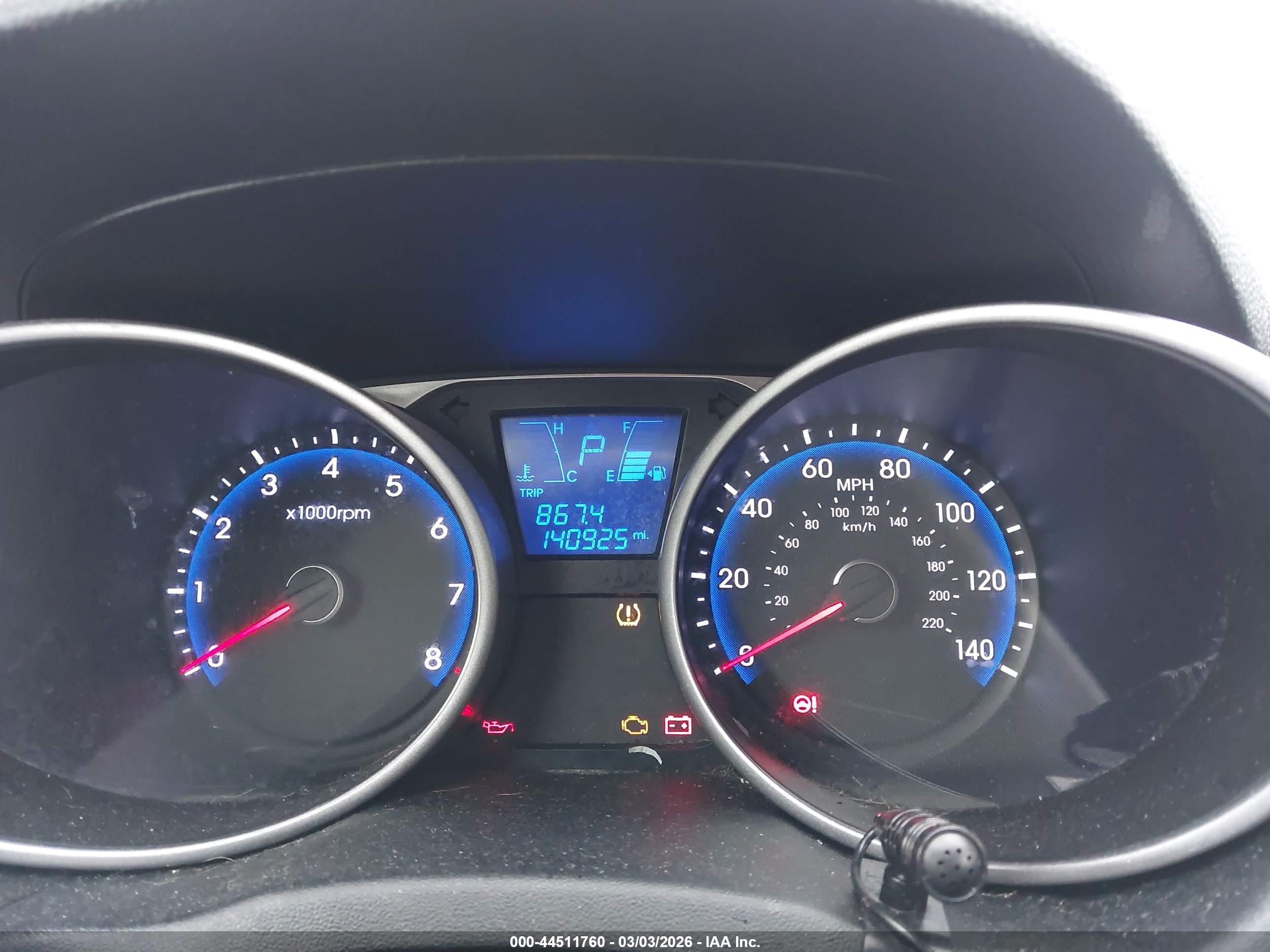HYUNDAI TUCSON image 7