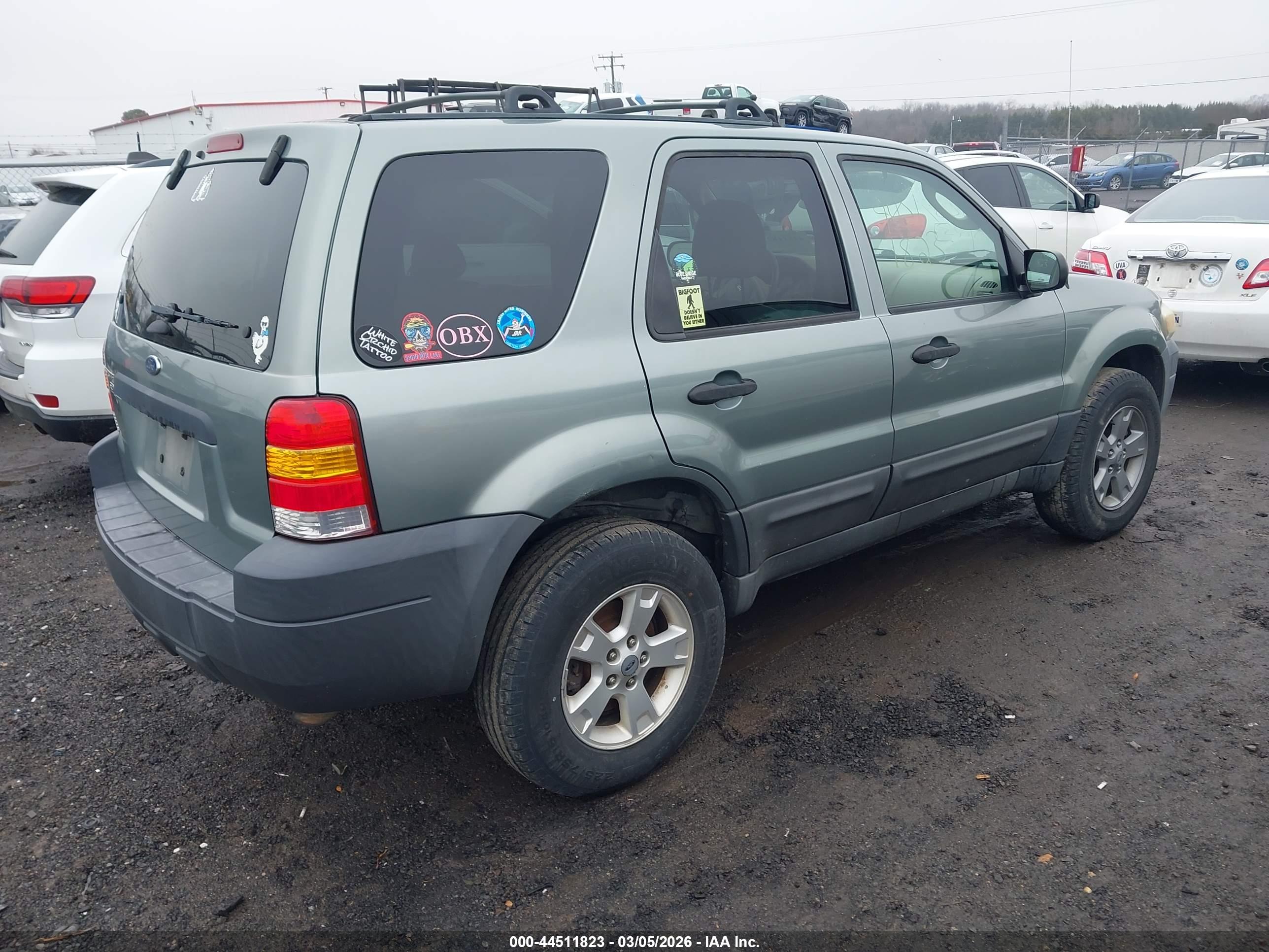 FORD ESCAPE image 4