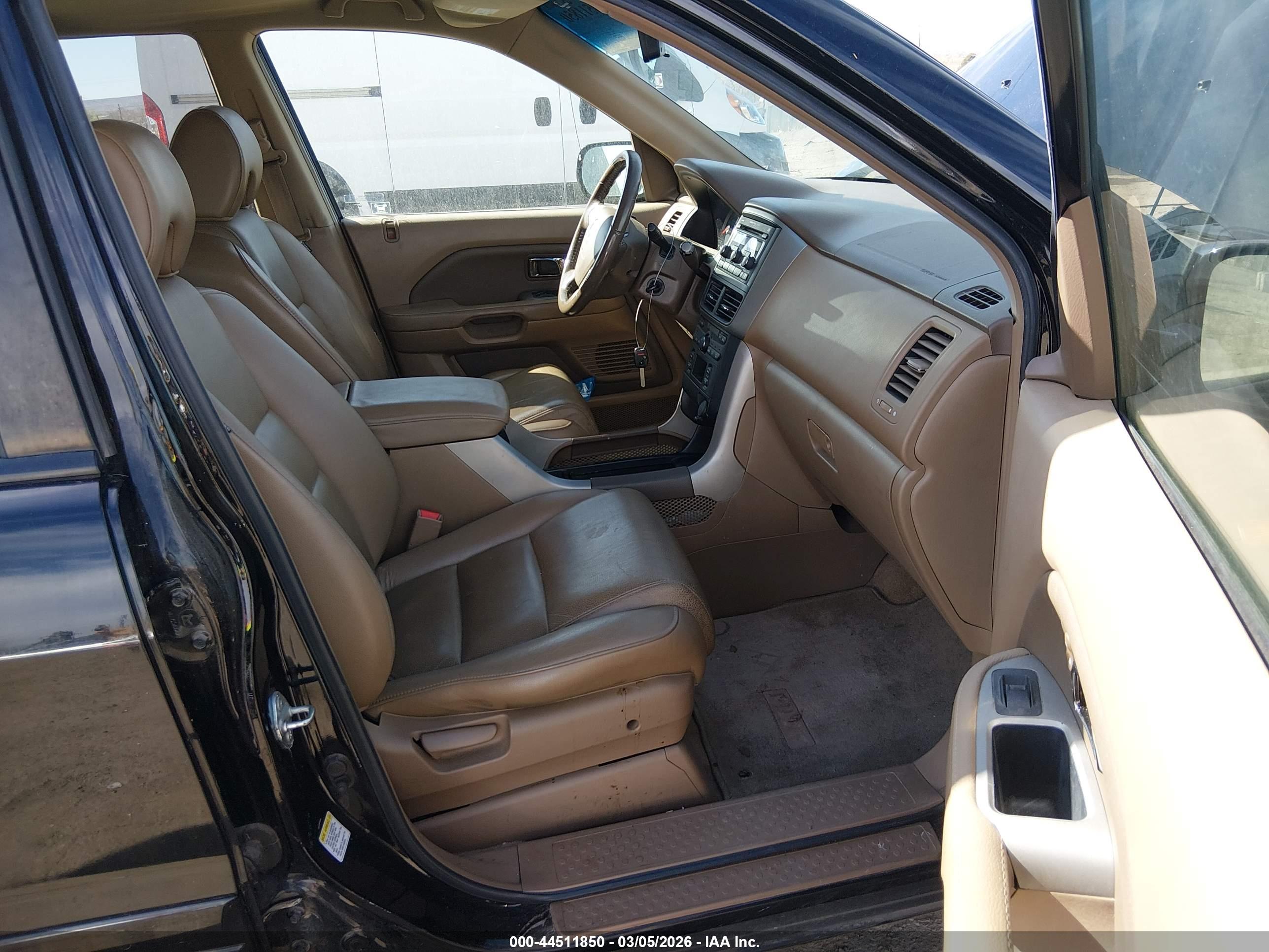 HONDA PILOT image 5