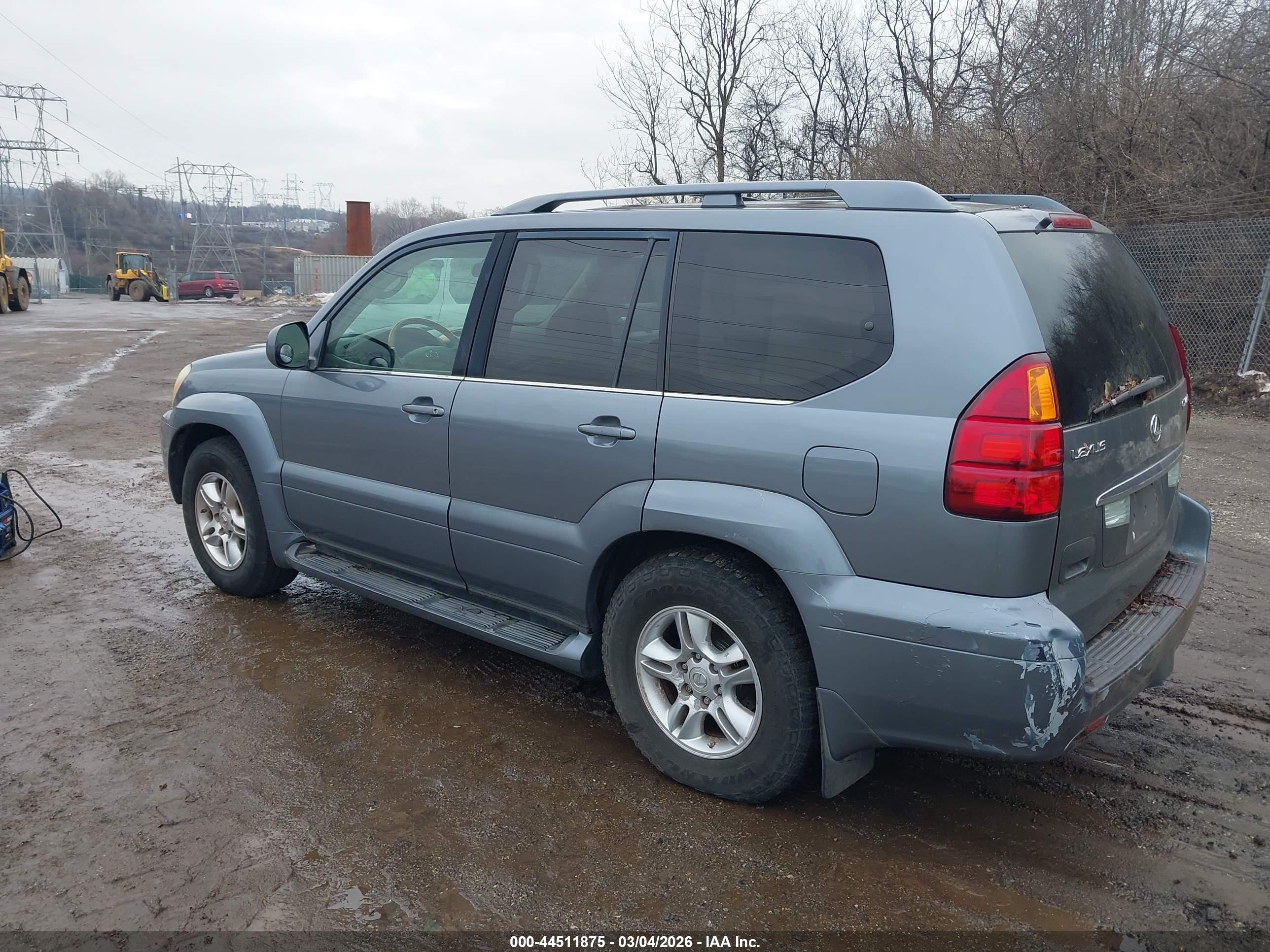 LEXUS GX image 3
