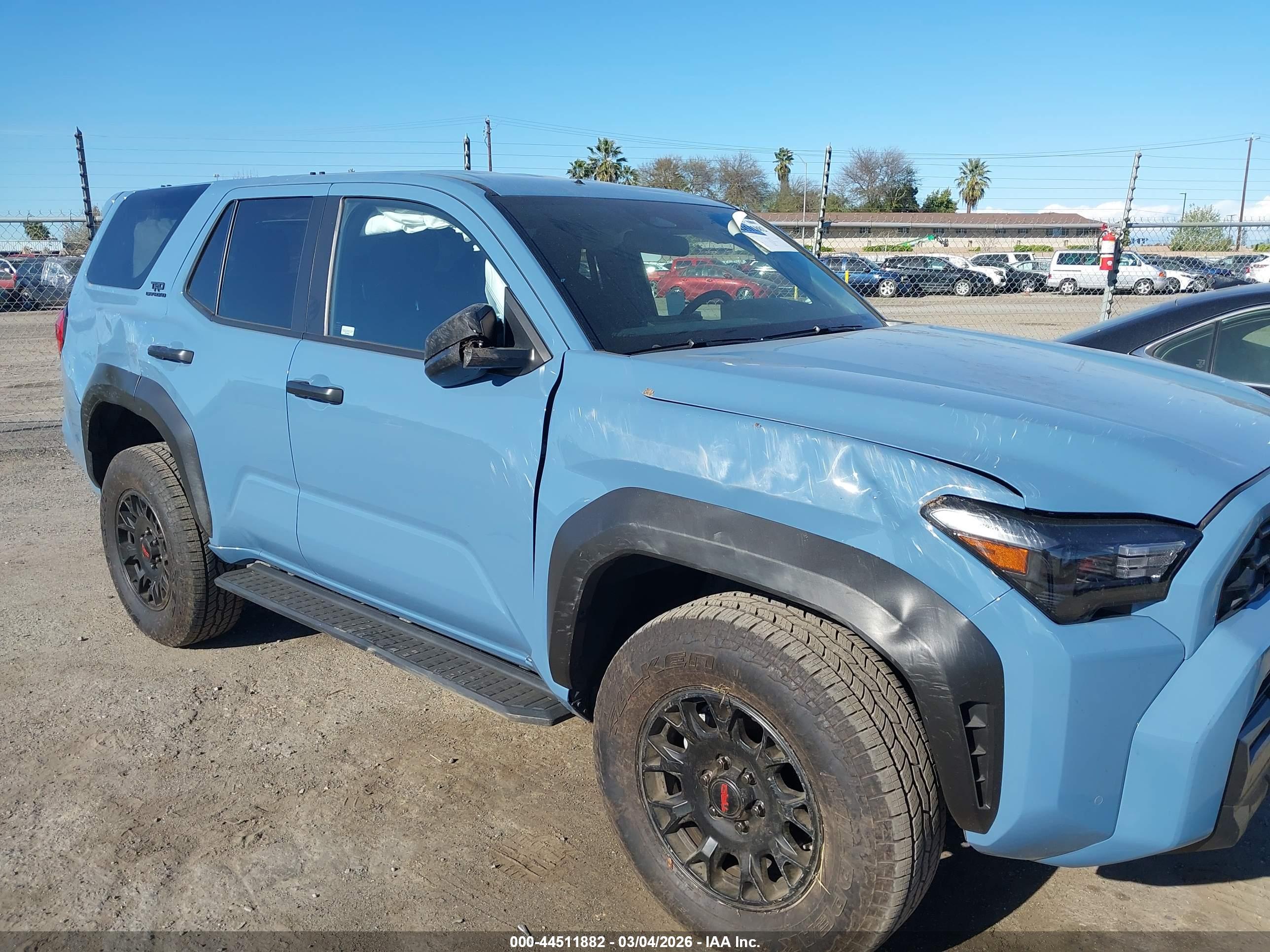 TOYOTA 4RUNNER image 6