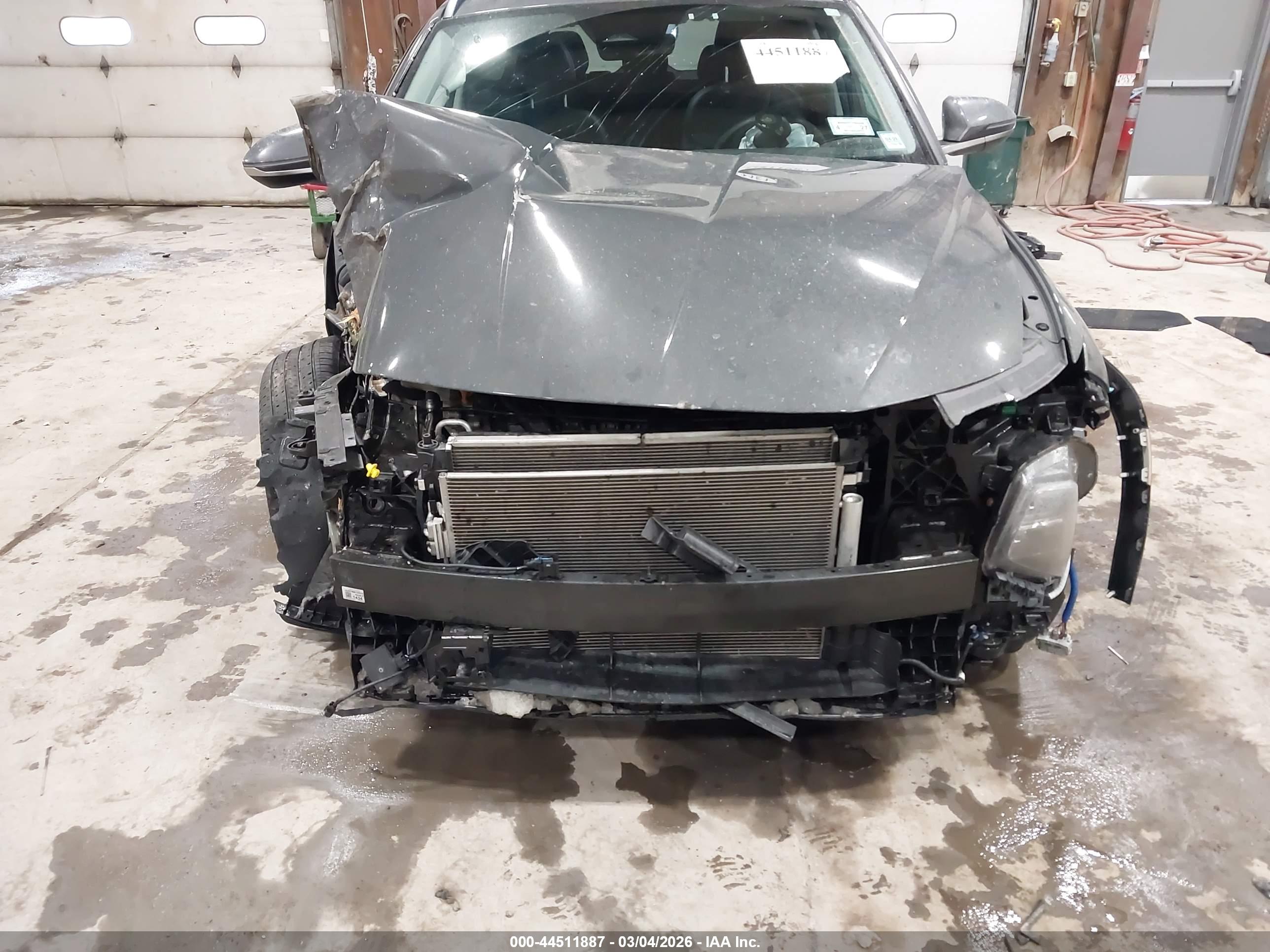 HYUNDAI TUCSON image 6