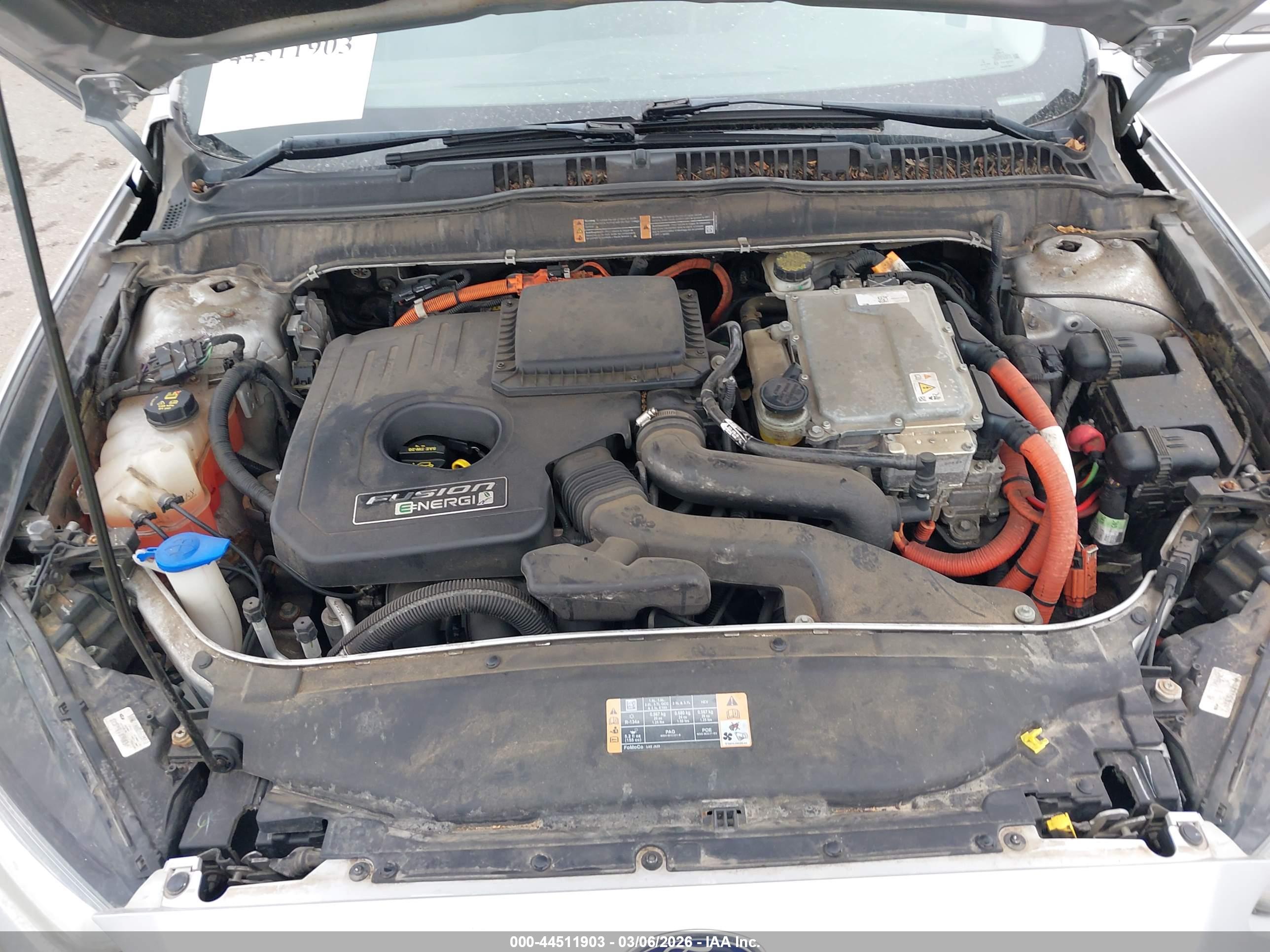 FORD FUSION image 10