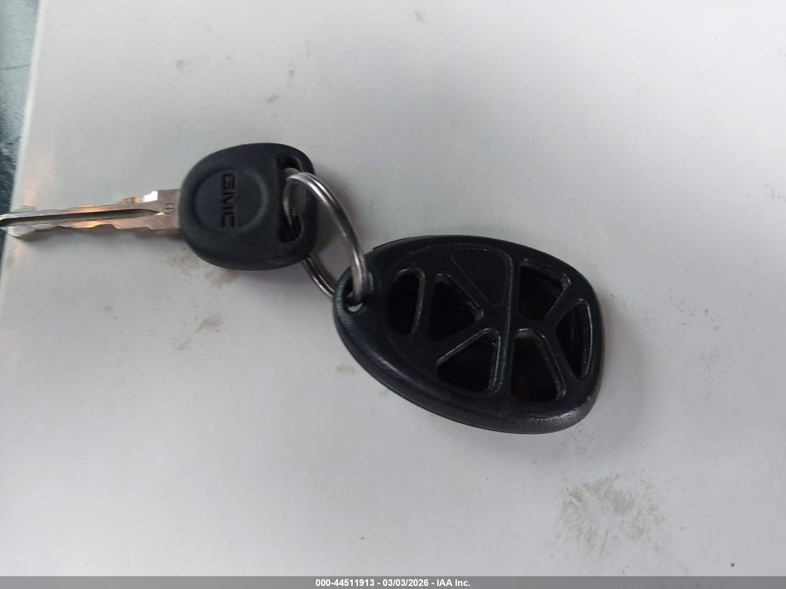 GMC YUKON image 11
