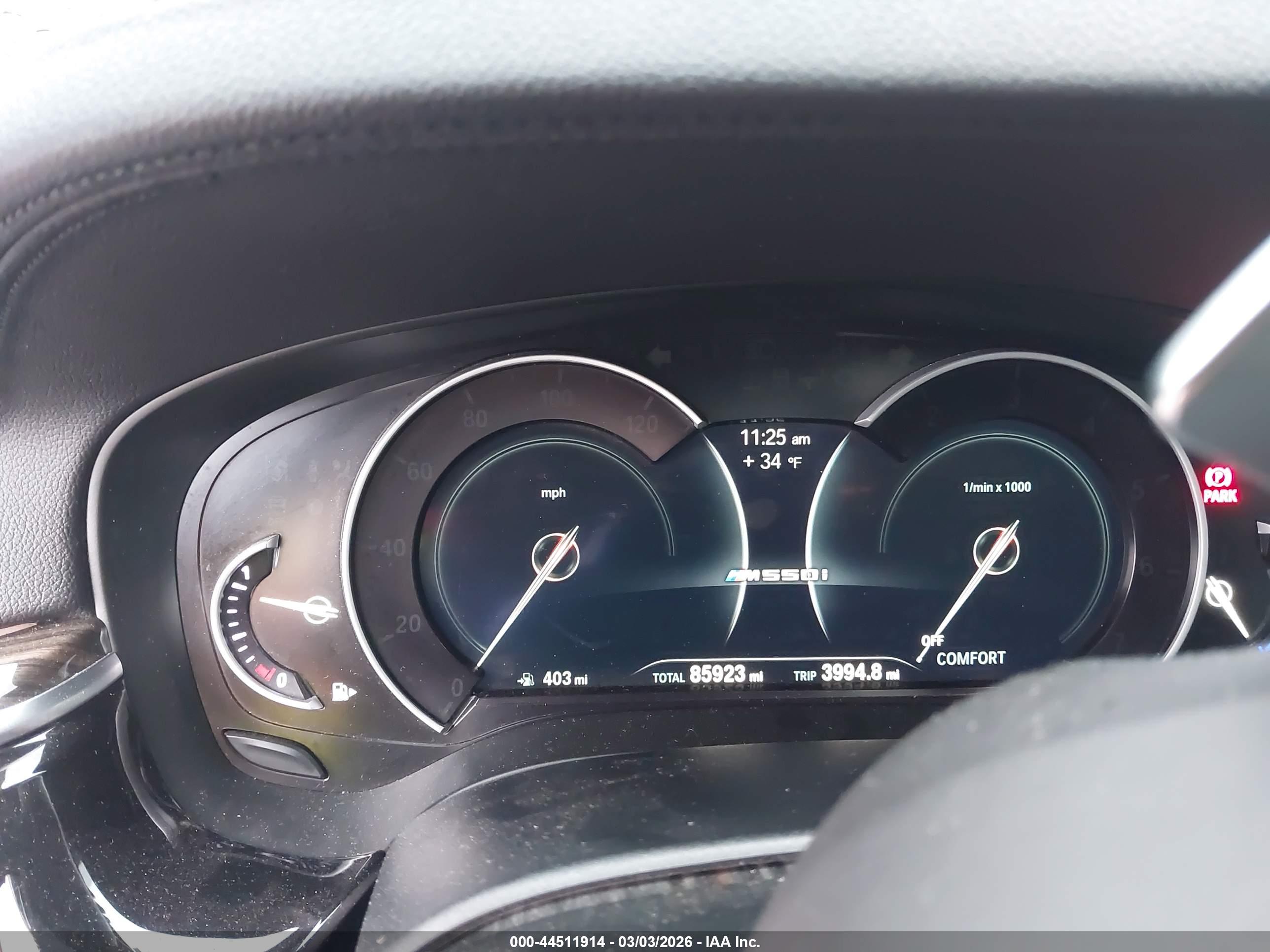 BMW M550I image 7