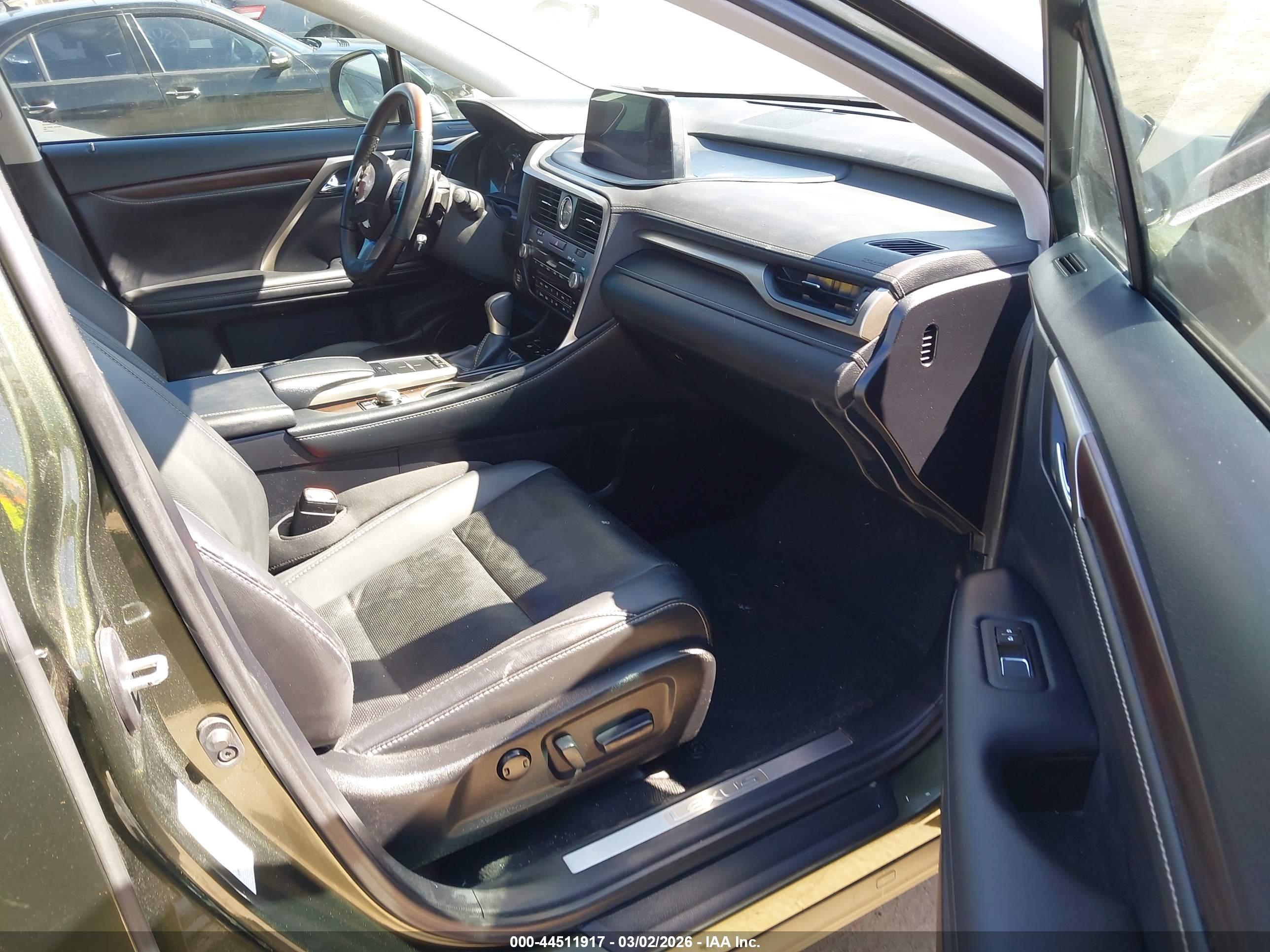 LEXUS RX image 5