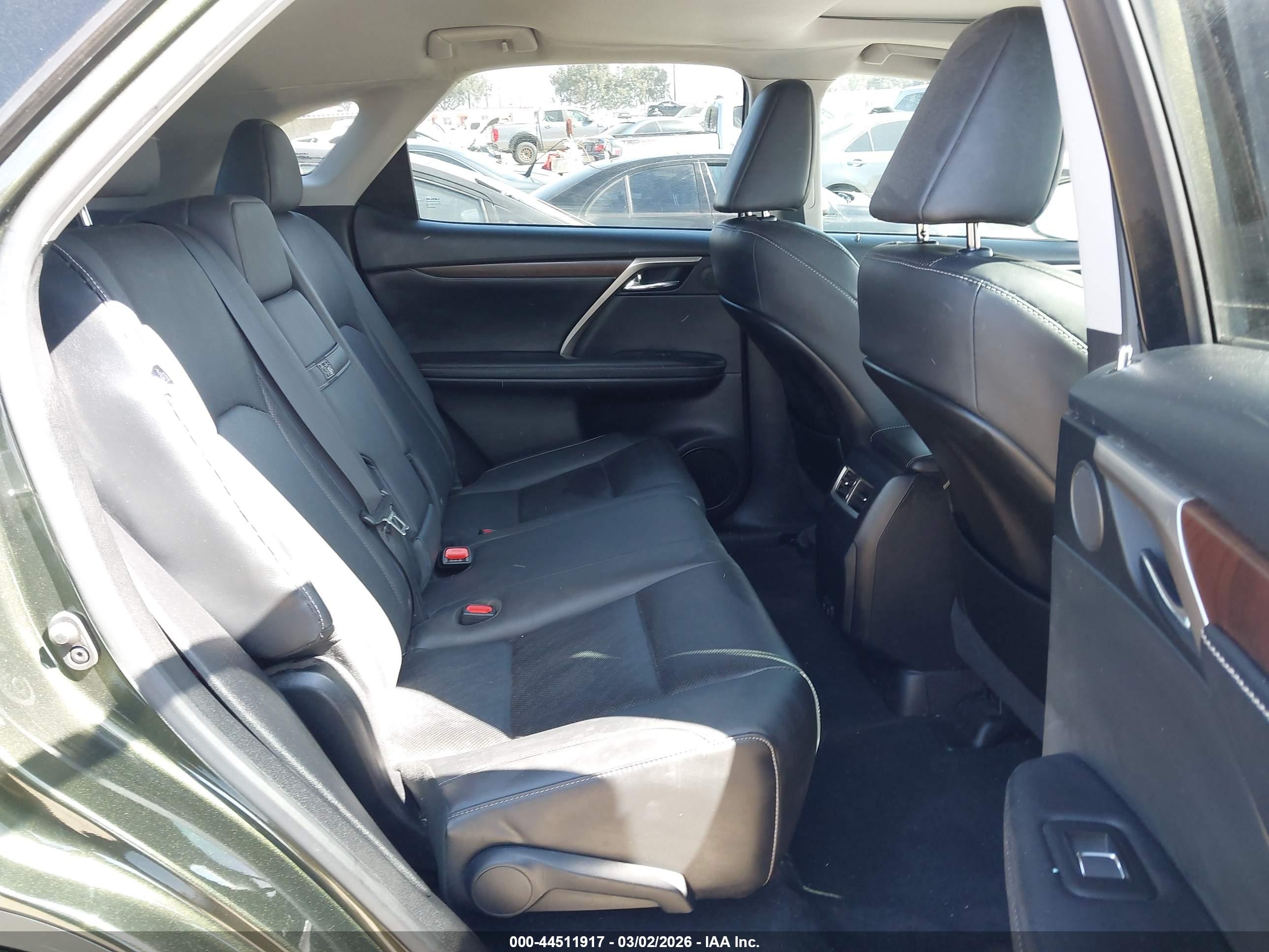 LEXUS RX image 8