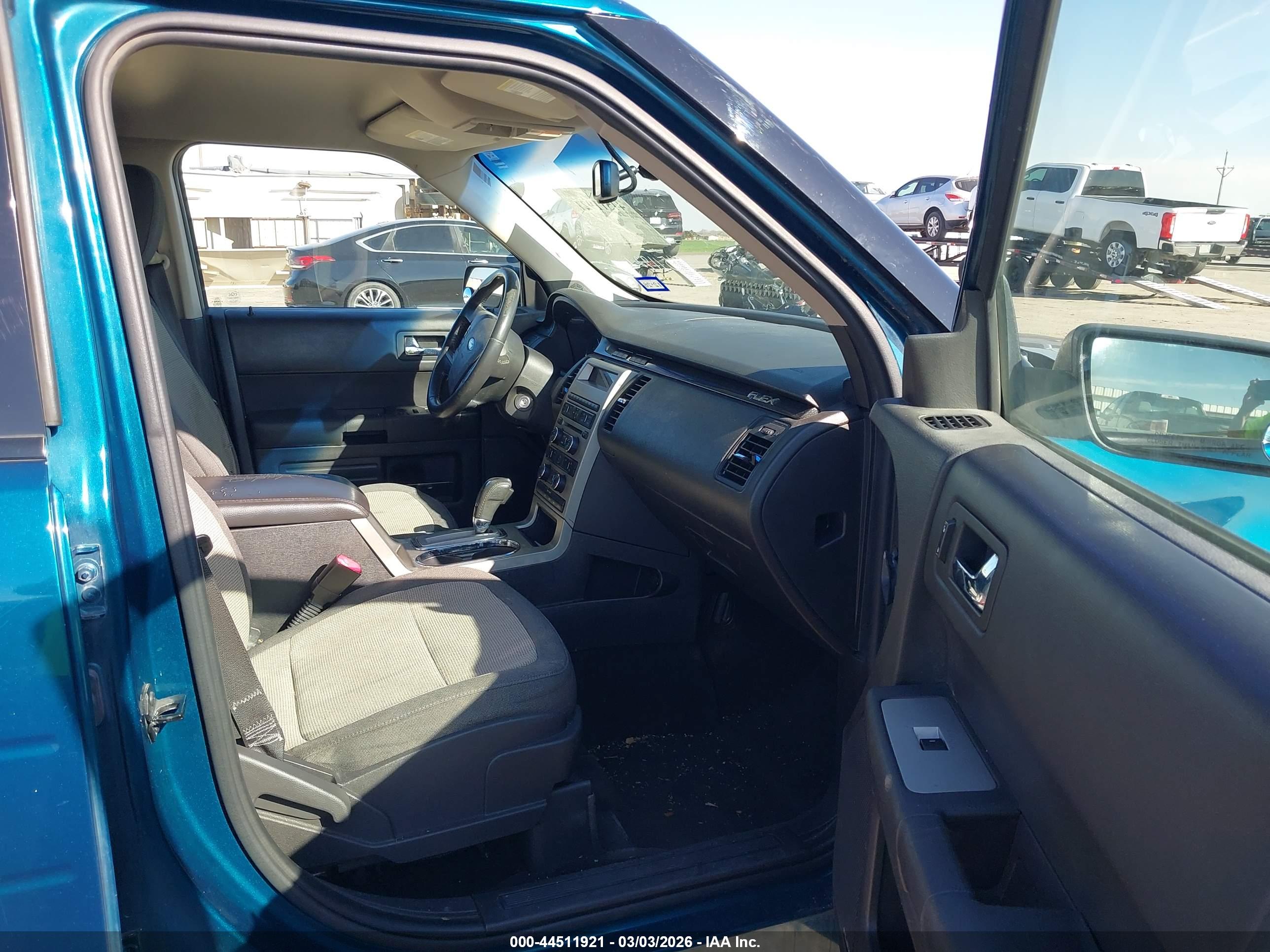 FORD FLEX image 5