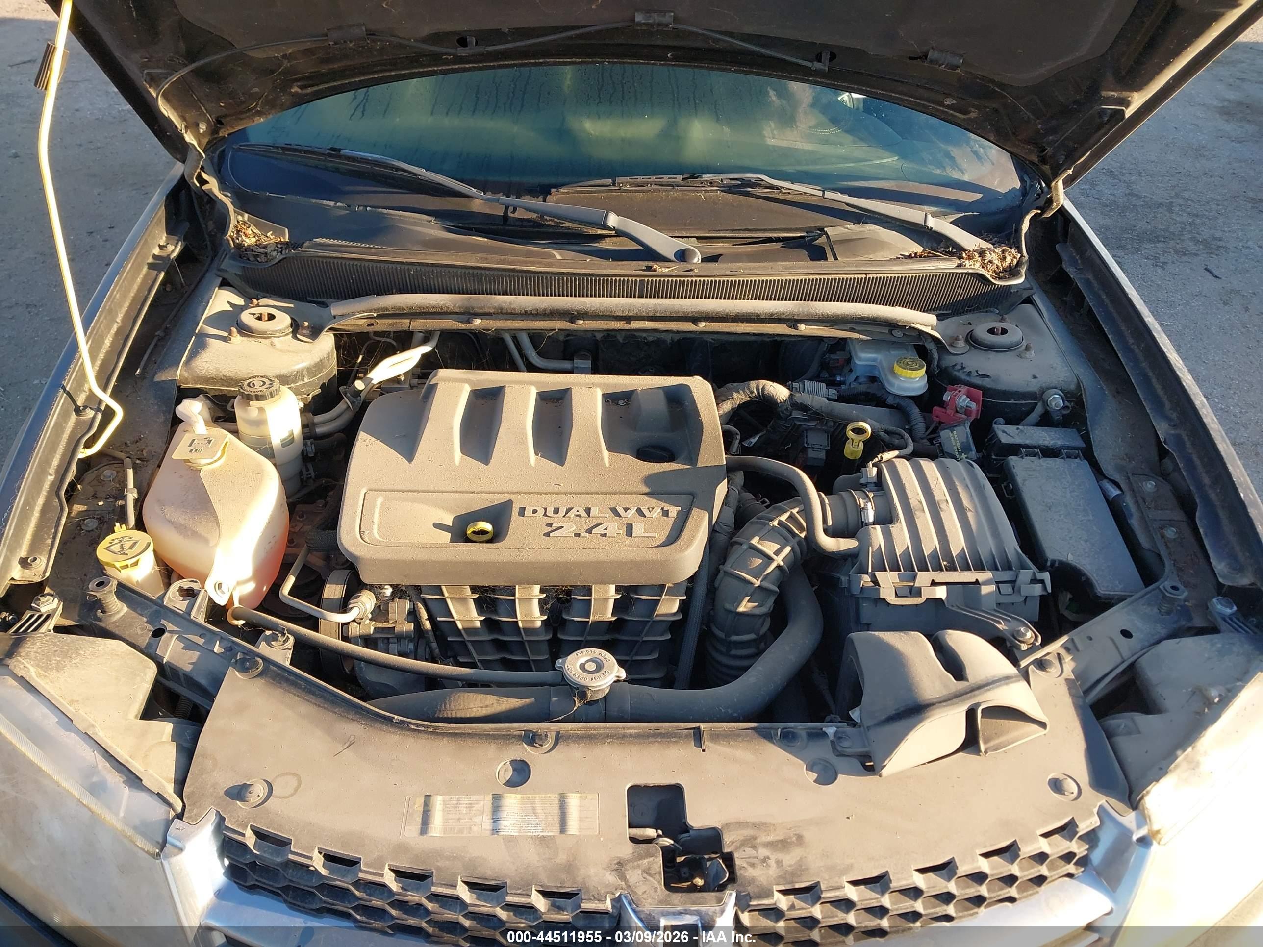 DODGE AVENGER image 10