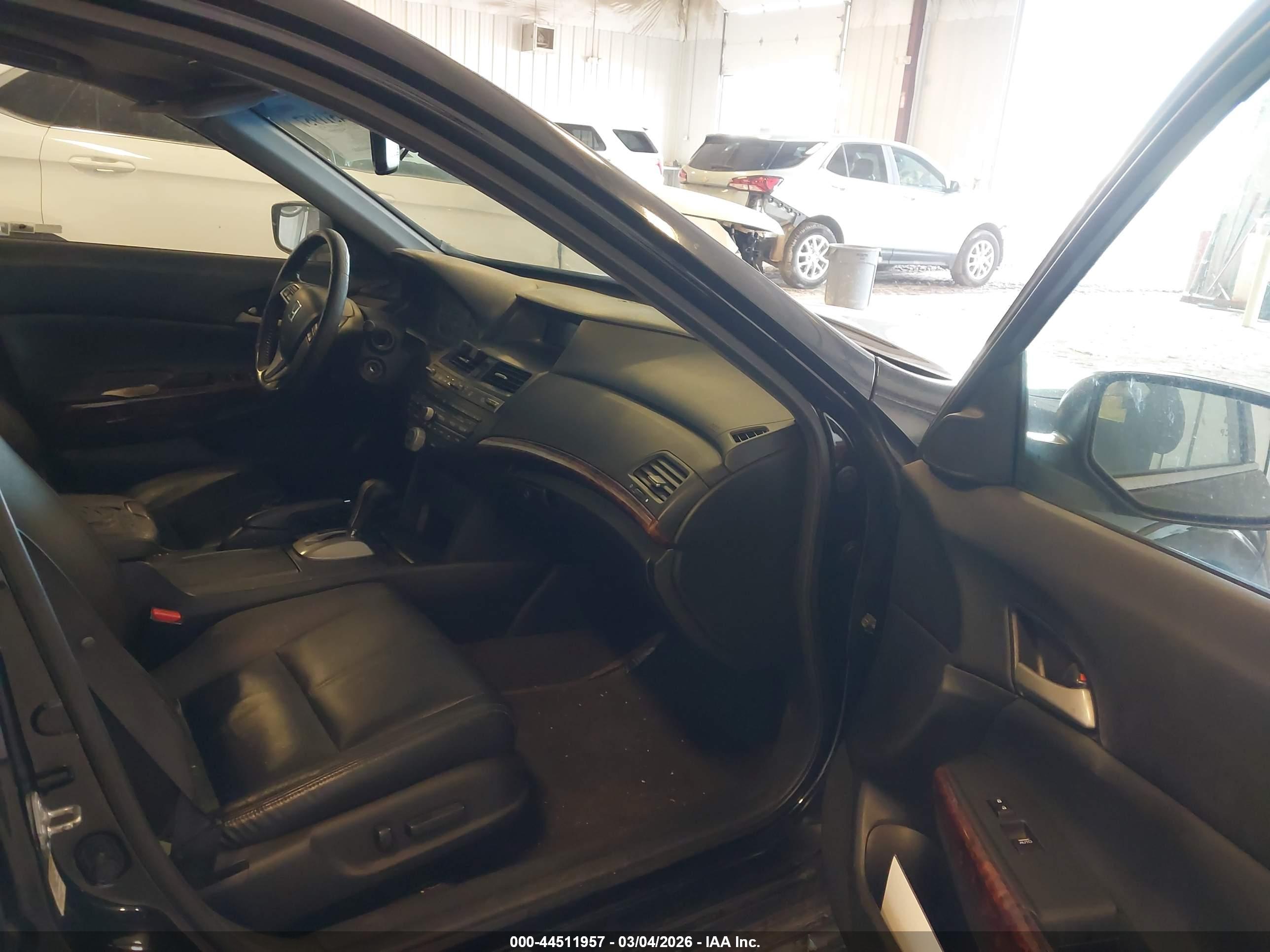 HONDA ACCORD image 5