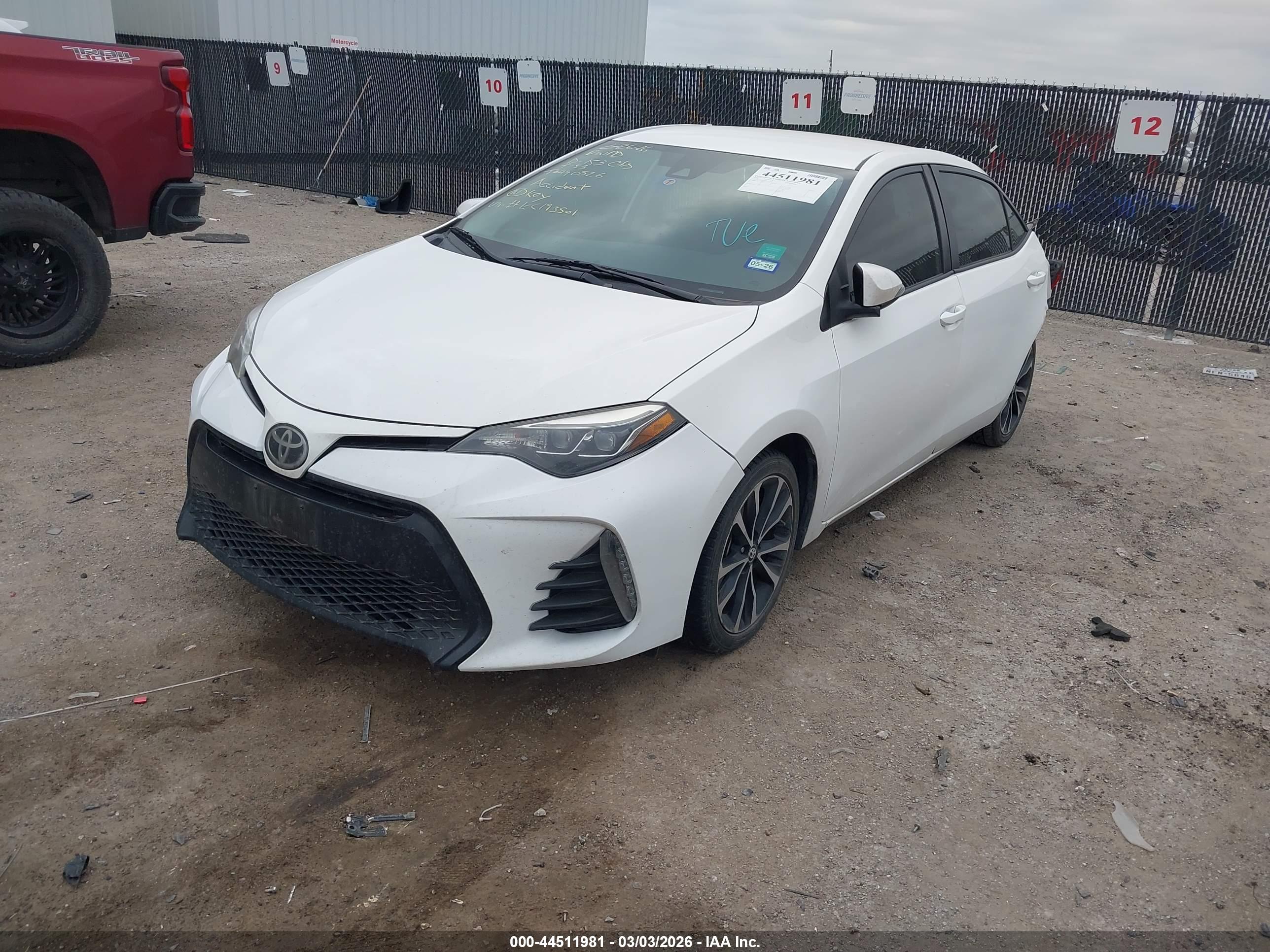 TOYOTA COROLLA image 2