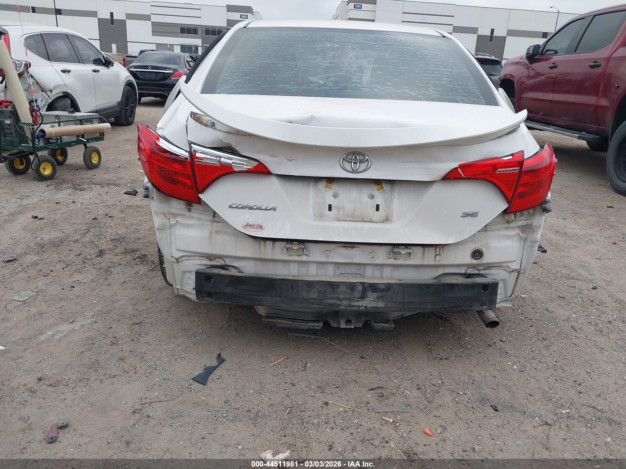 TOYOTA COROLLA image 6