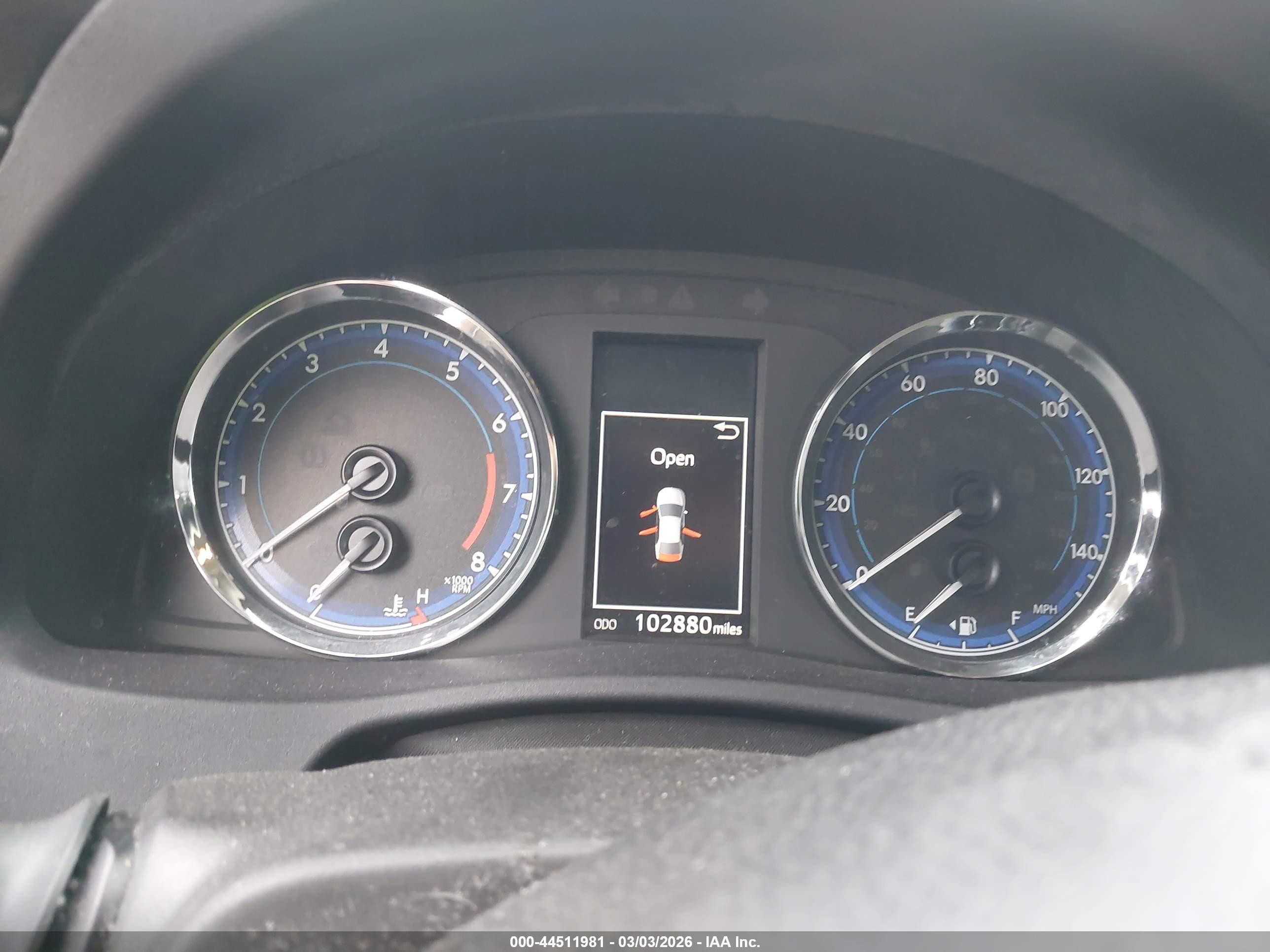 TOYOTA COROLLA image 7