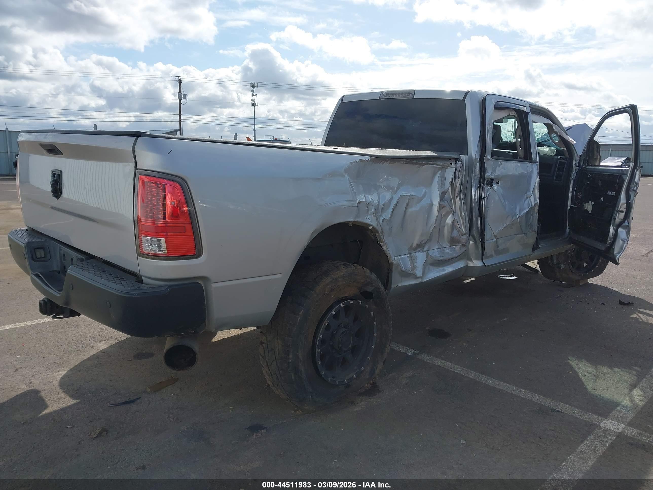 RAM 2500 image 4