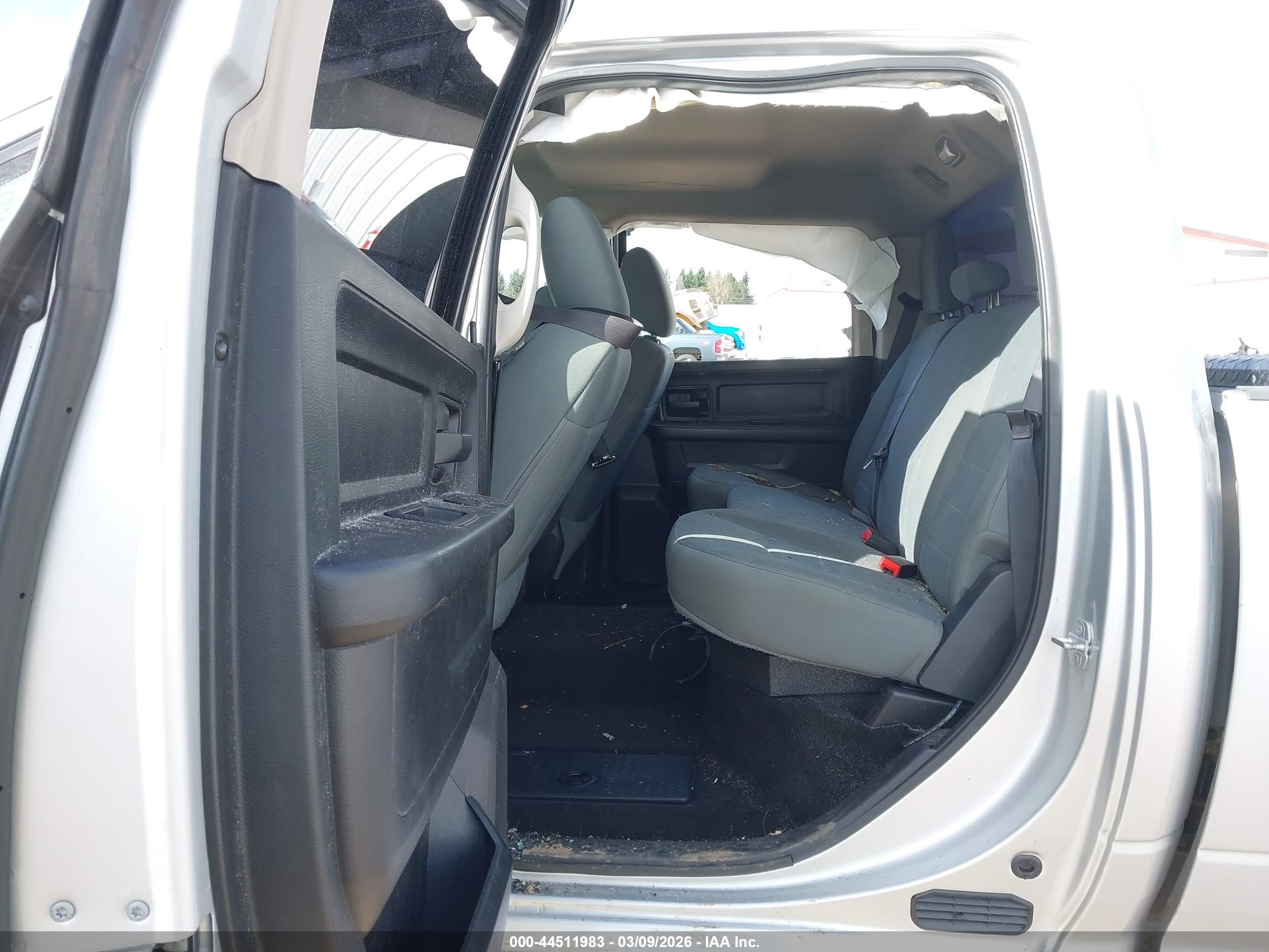 RAM 2500 image 8